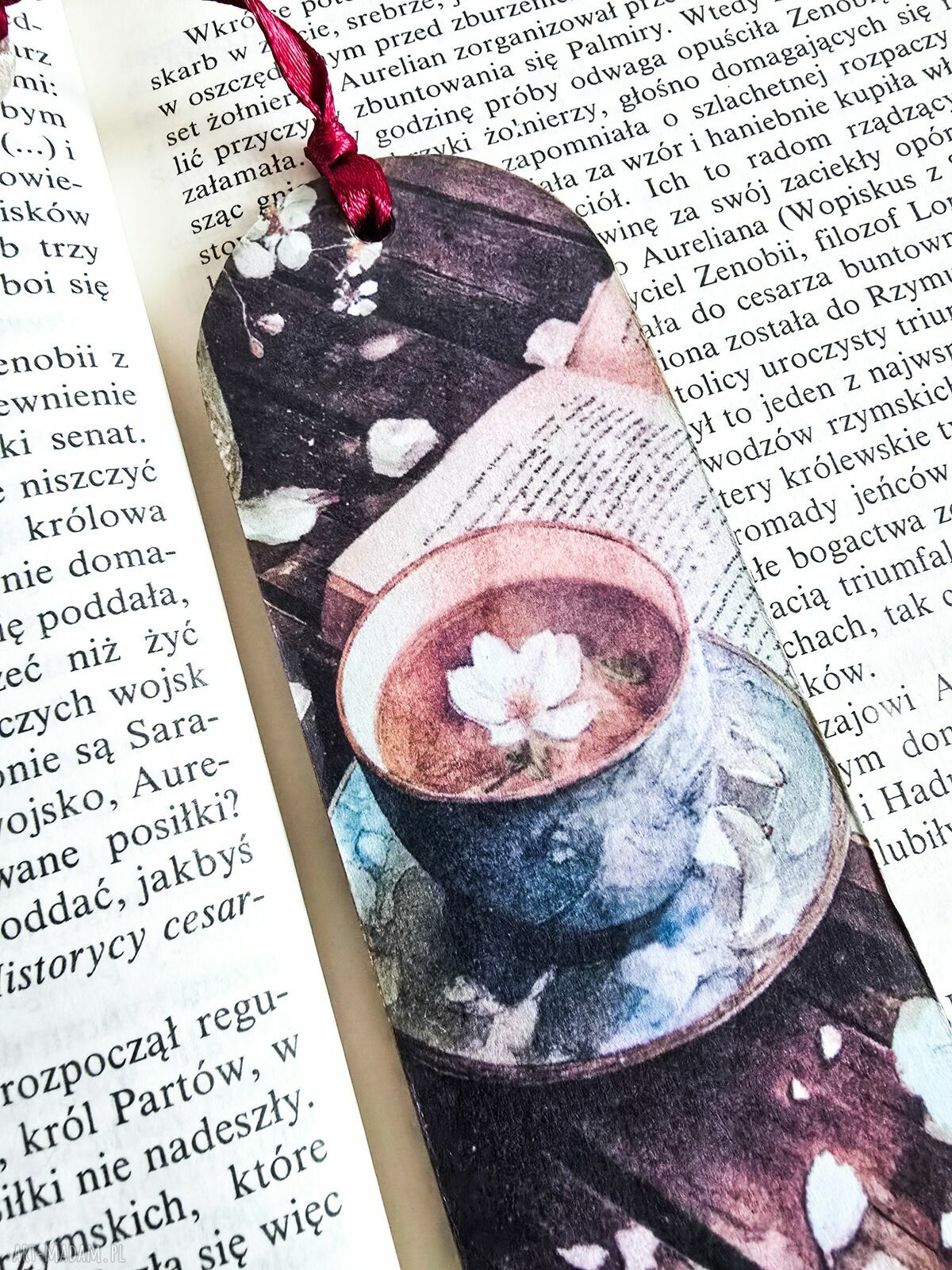 Zakładka do książki - Zaczytana kawoszka (drewno, decoupage)