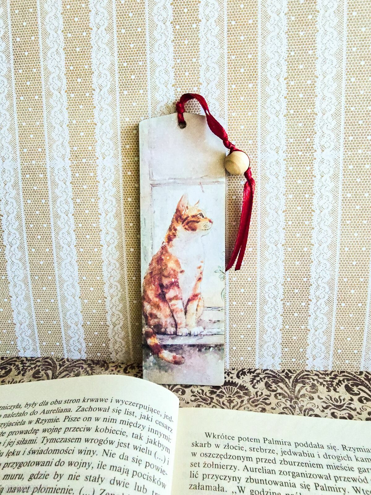 Zakładka do książki „Kot i pies” - drewniana, ręcznie wykonana metodą decoupage