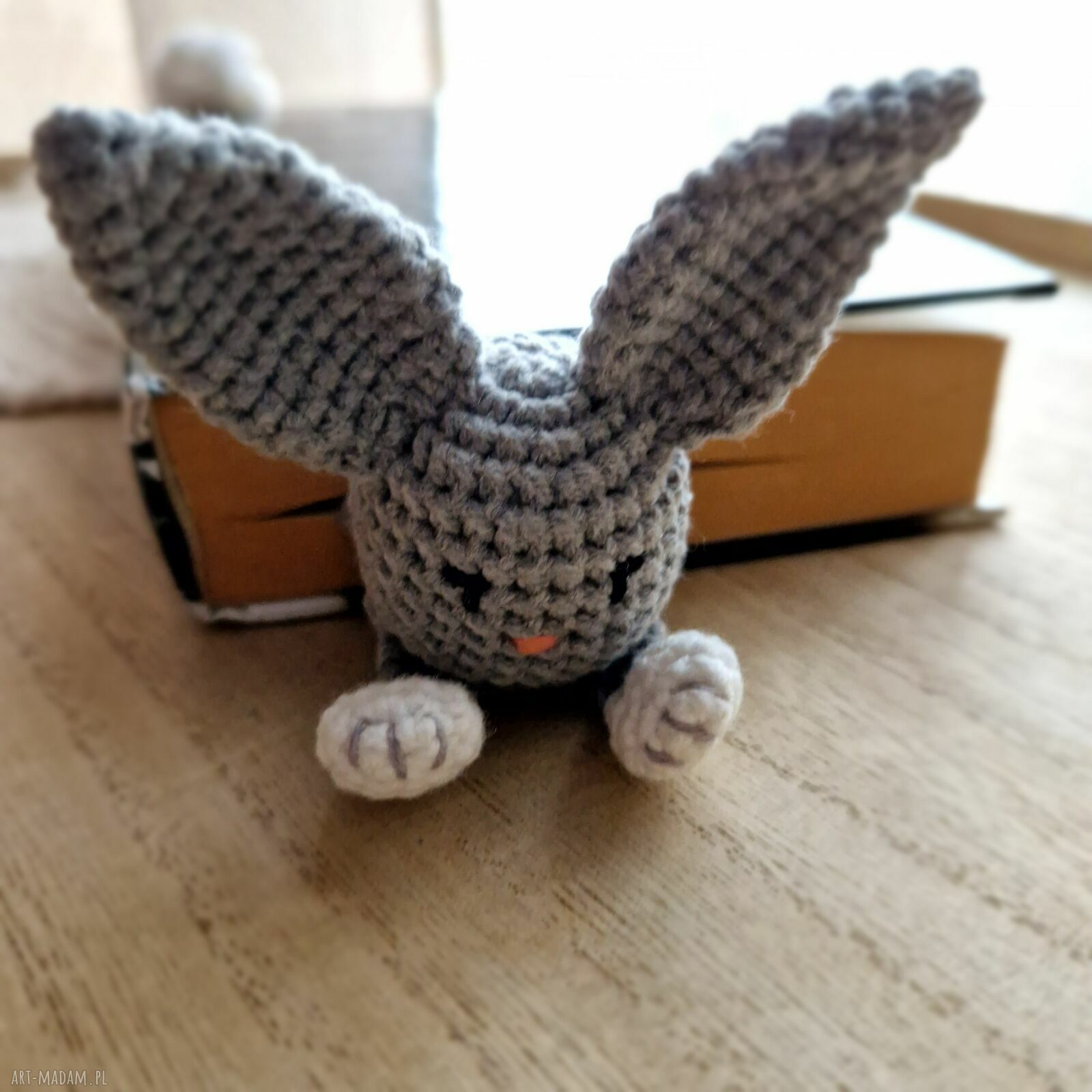 Zakładka do książki handmade - króliczek szydełkowany
