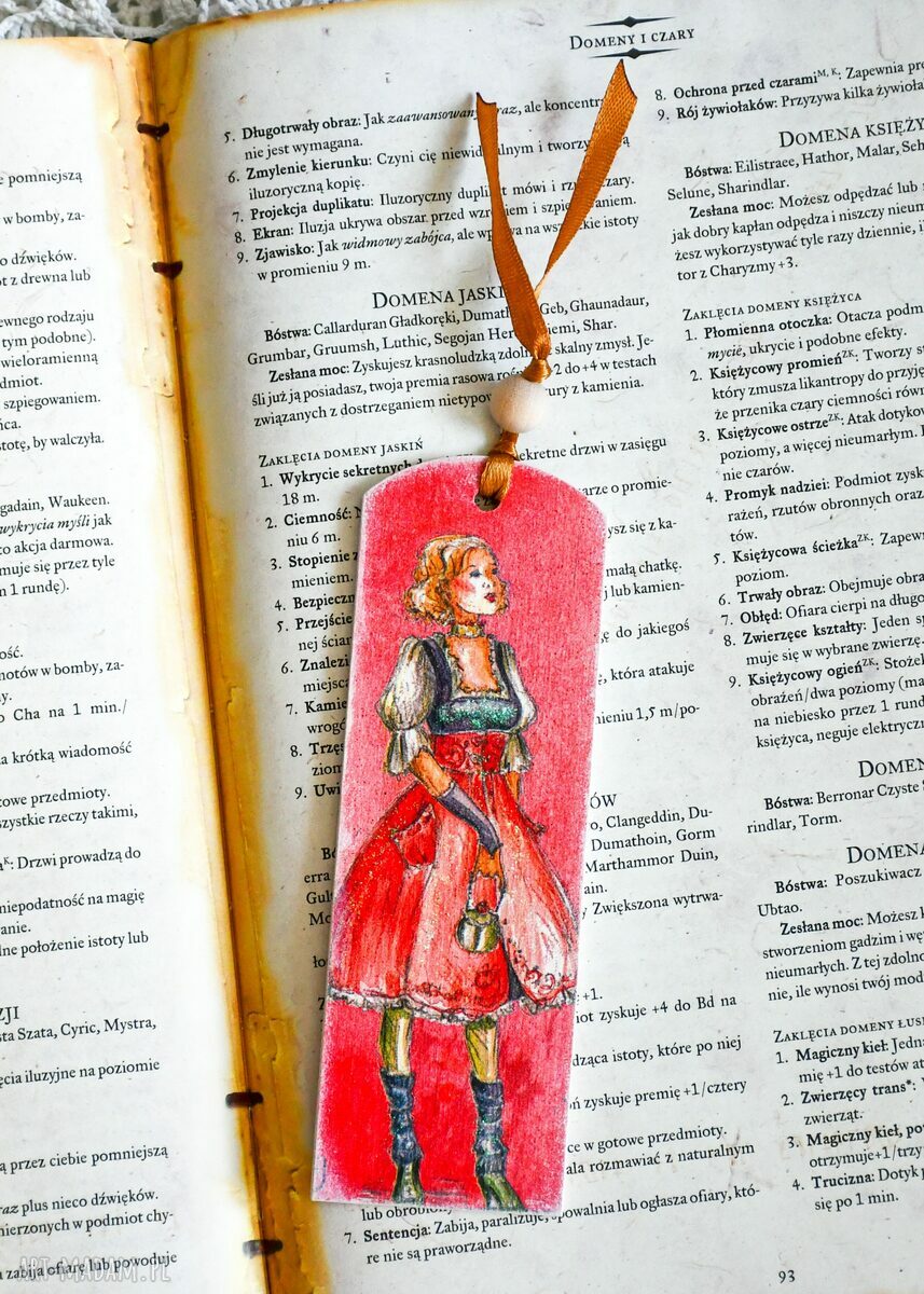 Drewniana zakładka do książki „Makowa Panienka” z makami