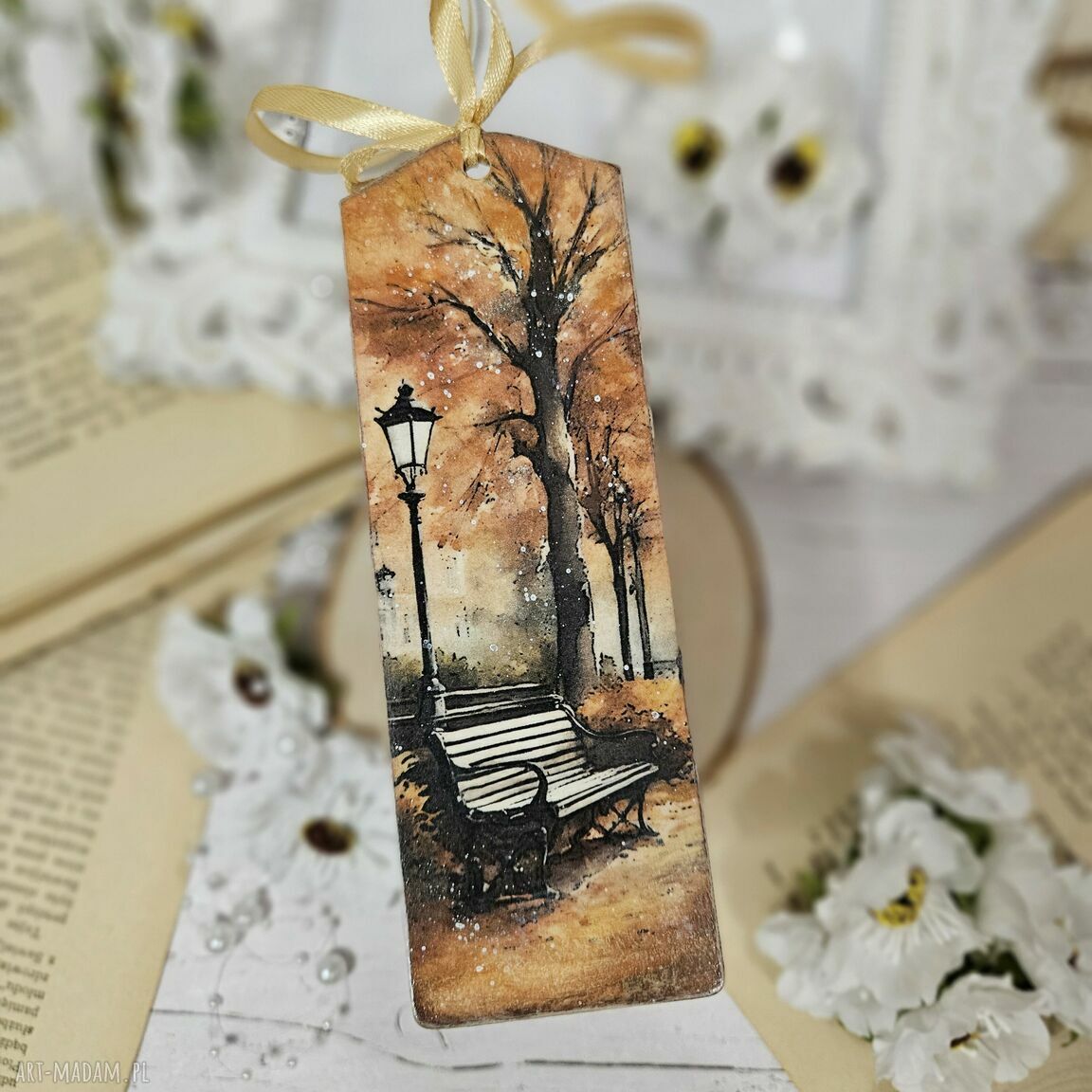 Zakładka jesienna do książki - decoupage na cienkiej sklejce