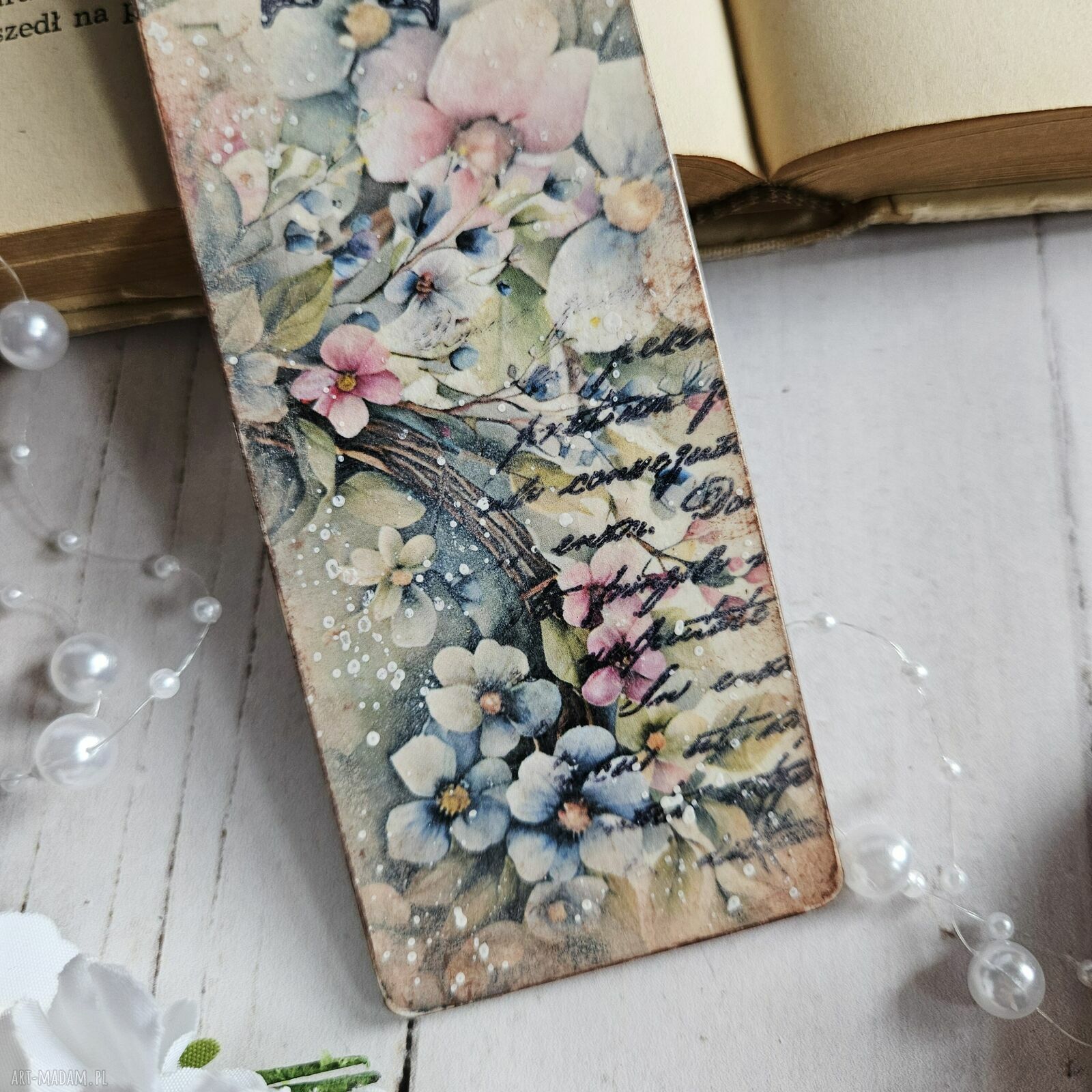 Wiosenna zakładka do książki decoupage handmade