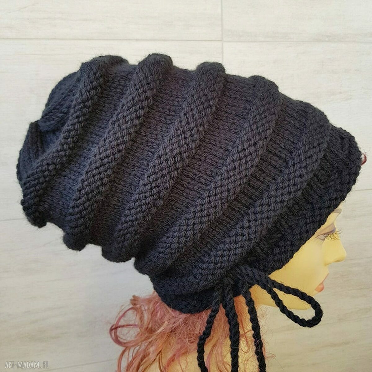 Czarna czapka slouchy oversize na dredy - ręcznie robiona, regulowana 59-64 cm