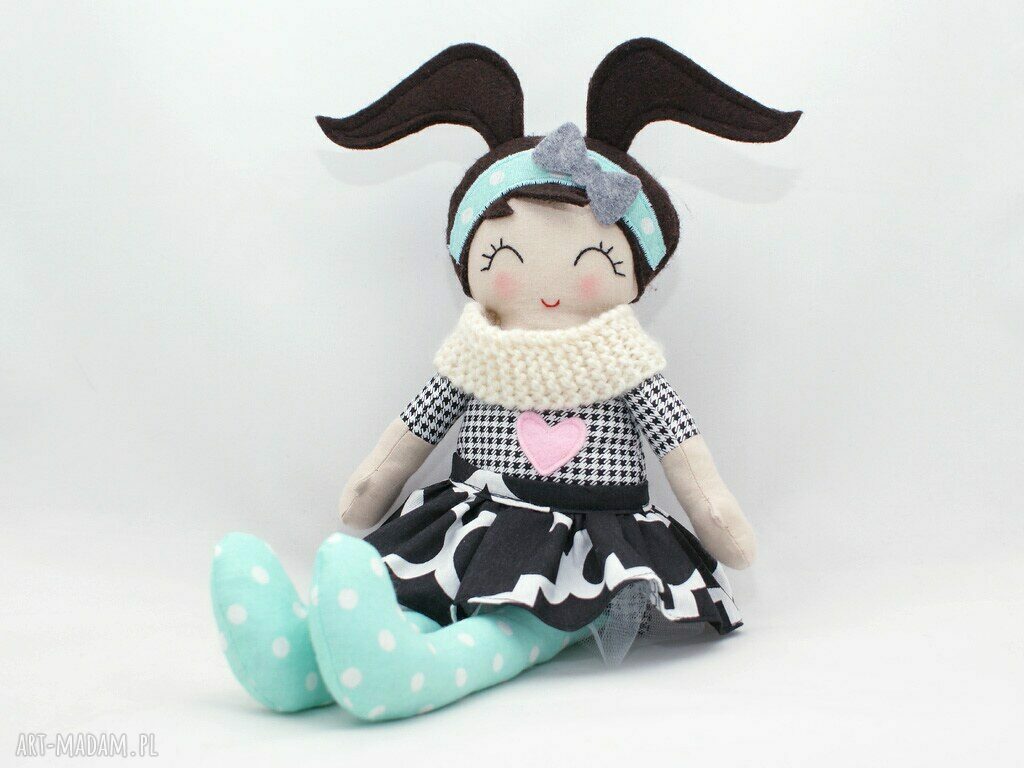Heidi - ręcznie szyta lalka Scandi 43 cm dla dziewczynki (zamówienie specjalne)