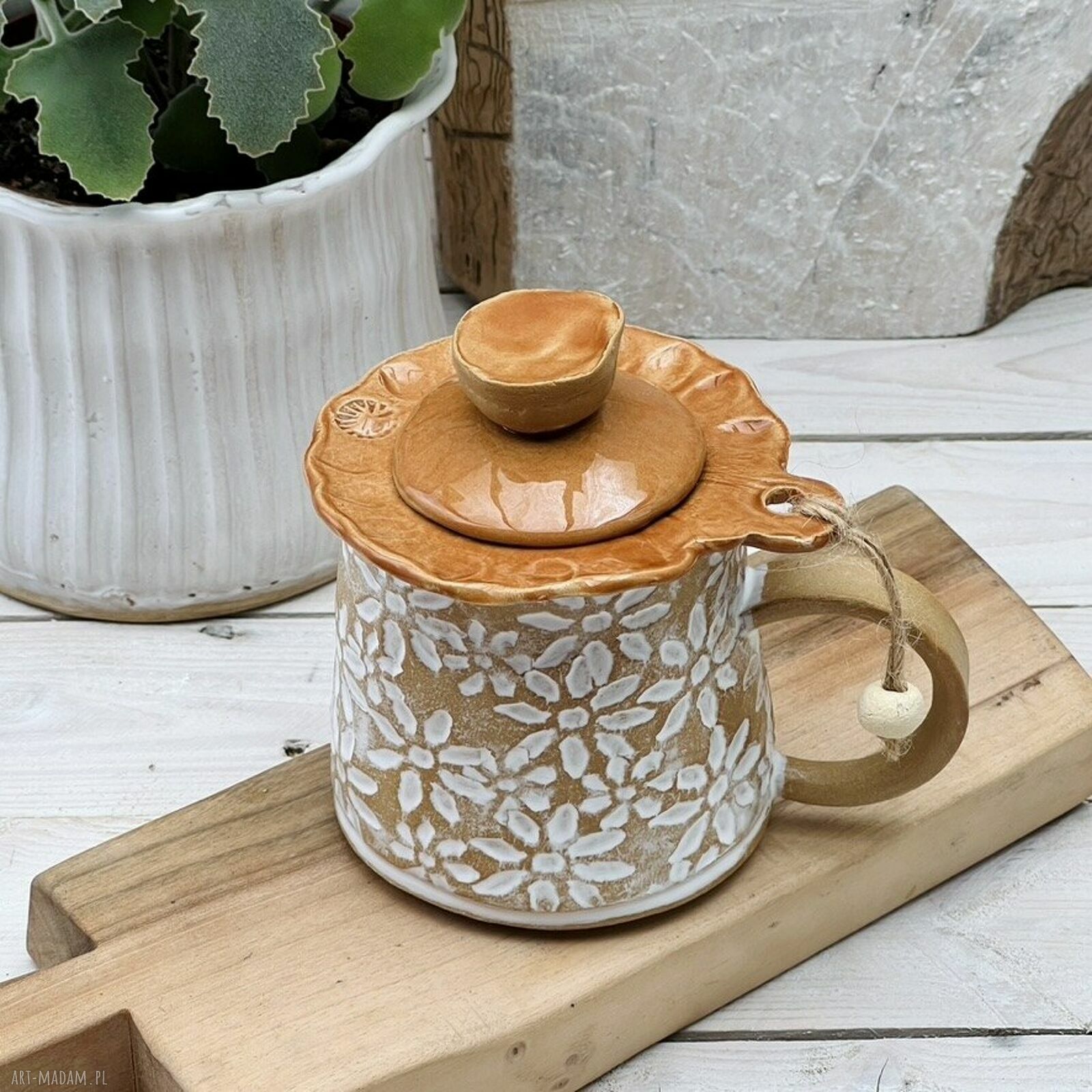 Ceramiczny zaparzacz z pokrywką do herbaty liściastej i ziołowej
