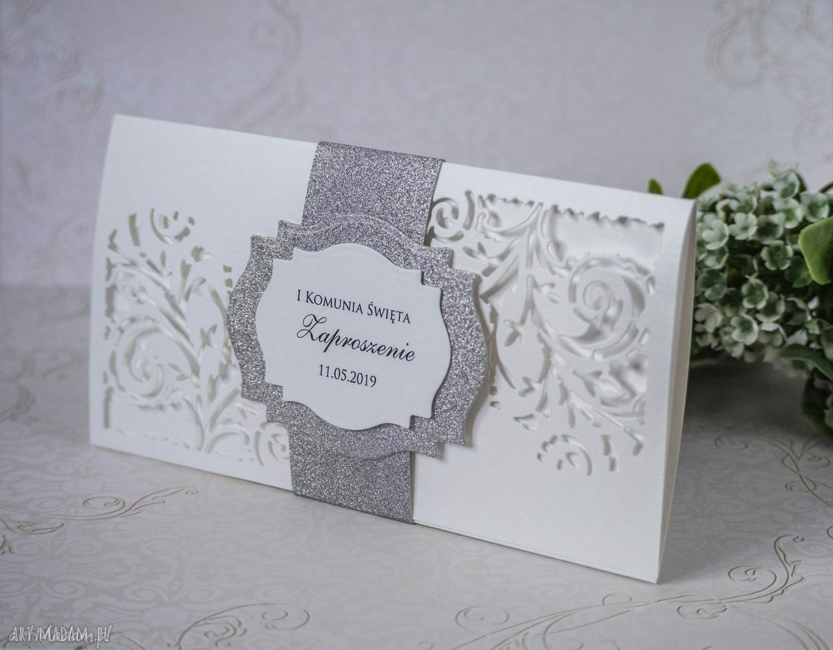 Eleganckie zaproszenie na Pierwszą Komunię - białe i srebrne z brokatowym akcentem