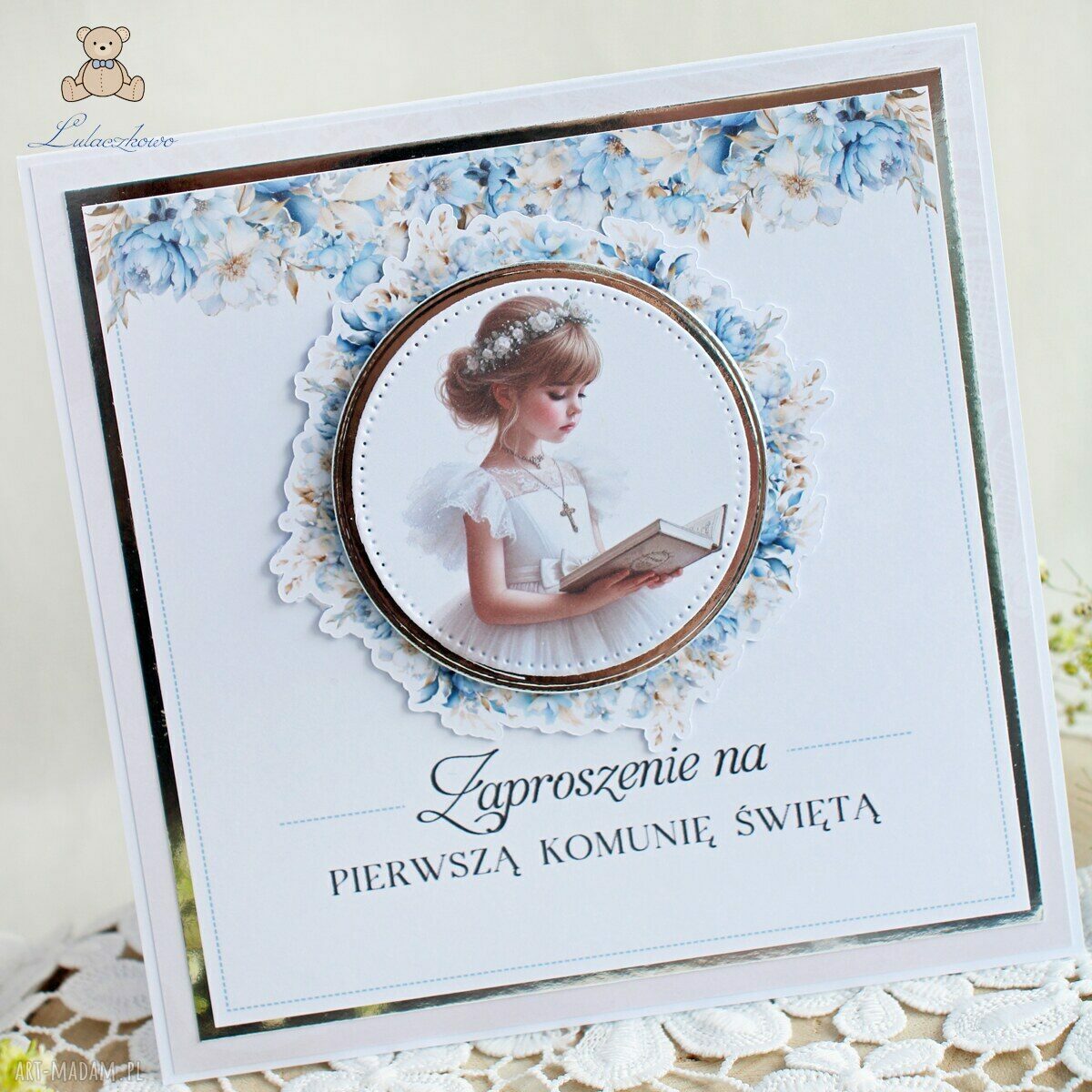 Niebieskie zaproszenia komunijne na Pierwszą Komunię - Blue Flower Girl (8 szt.)