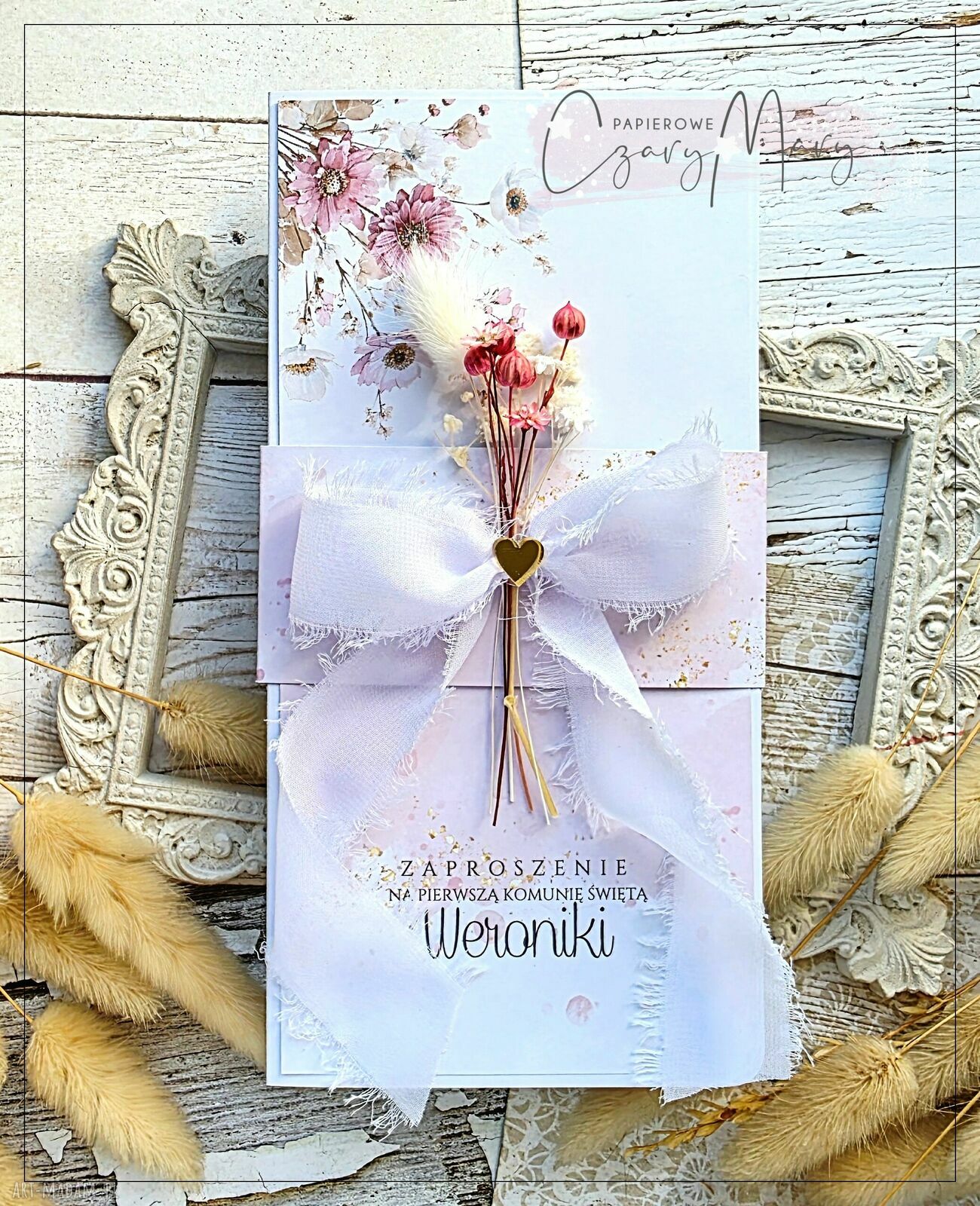 Eleganckie, personalizowane zaproszenie na Pierwszą Komunię Świętą
