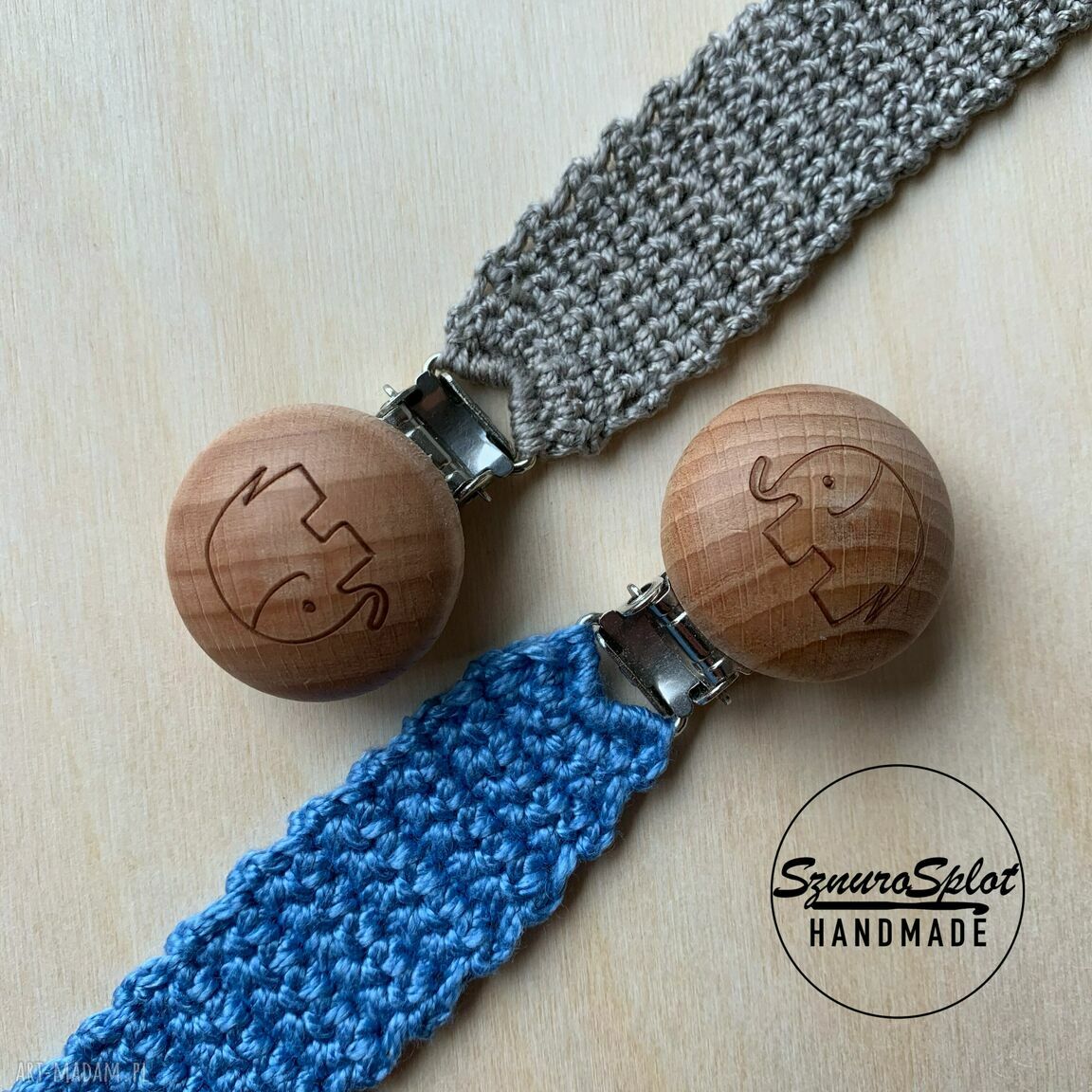 Zawieszka do smoczka handmade z grawerem - przypinka do gryzaczka