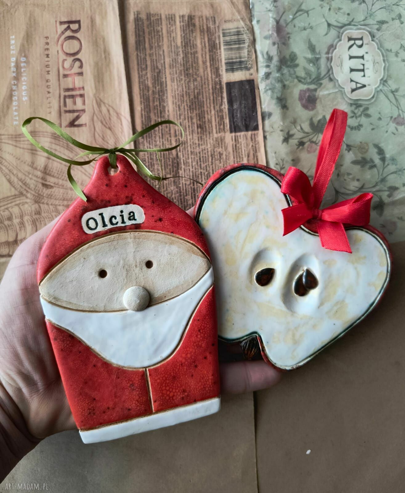 Personalizowana zawieszka świąteczna Jabłuszko i Mikołaj z ceramiki handmade