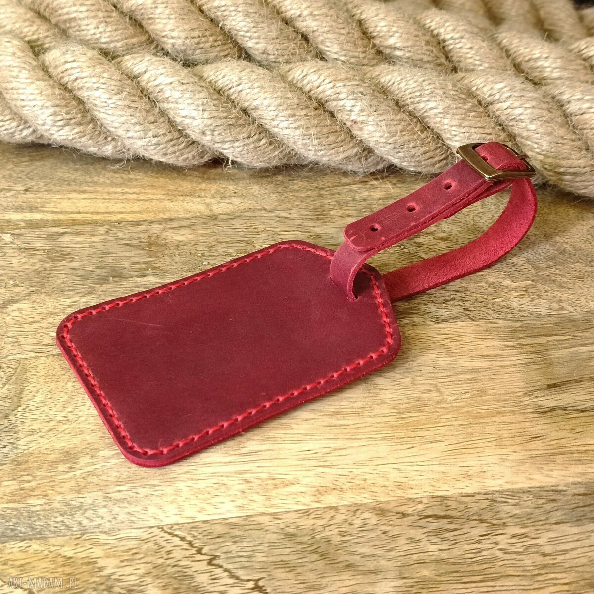 Skórzana zawieszka na walizkę z grawerem imienia i monogramu