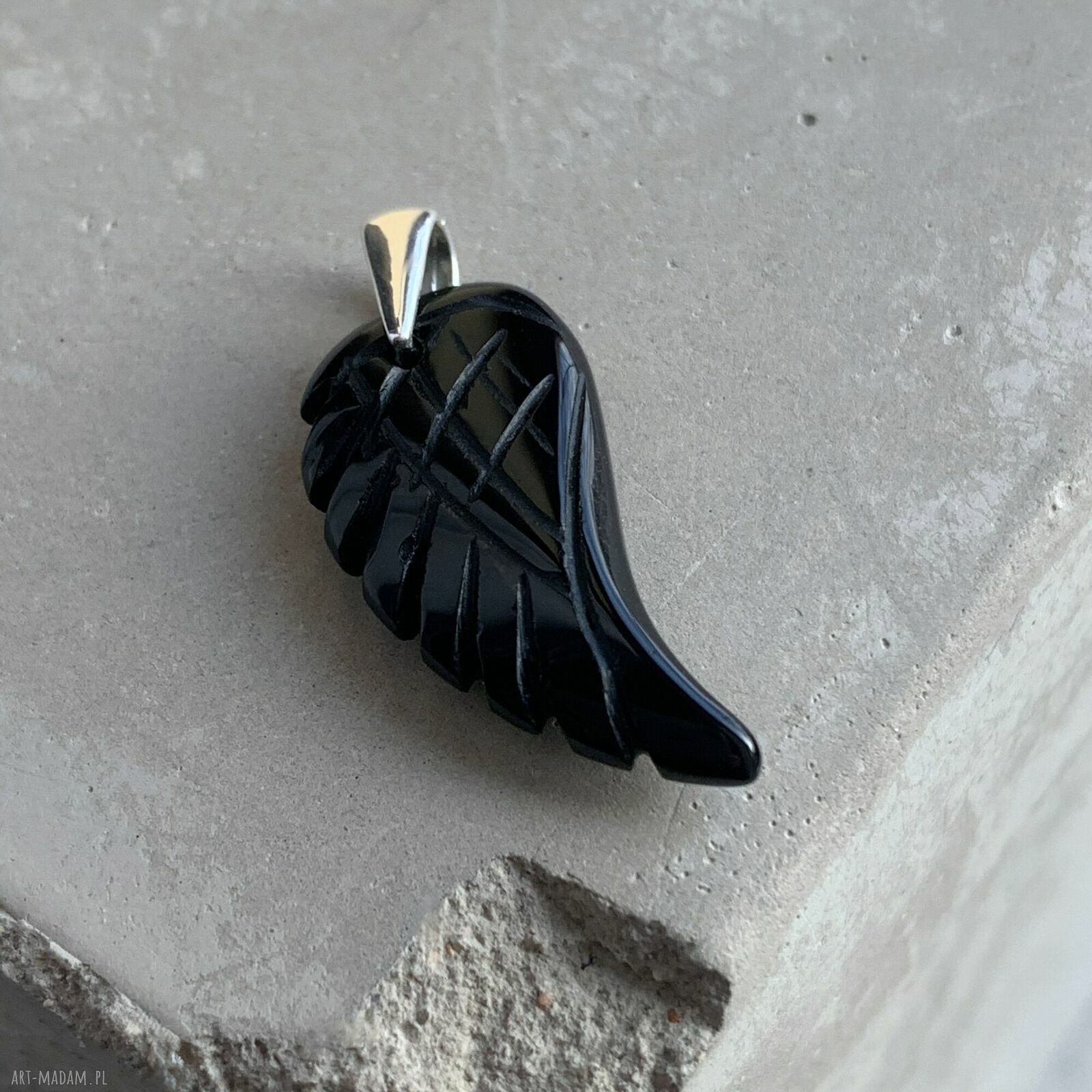 Zawieszka Onyx Wing - wisiorek ze srebra i onyksu