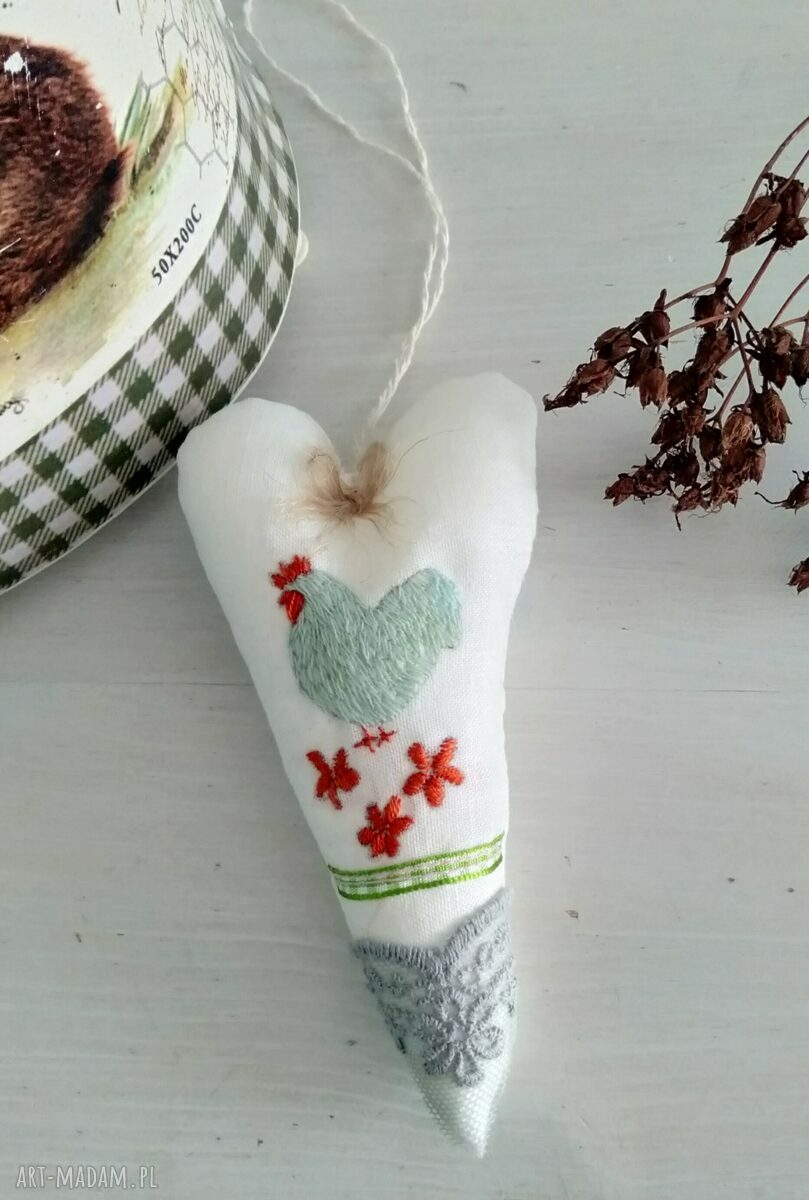 Zawieszka ozdobna z haftem - kurka wielkanocna