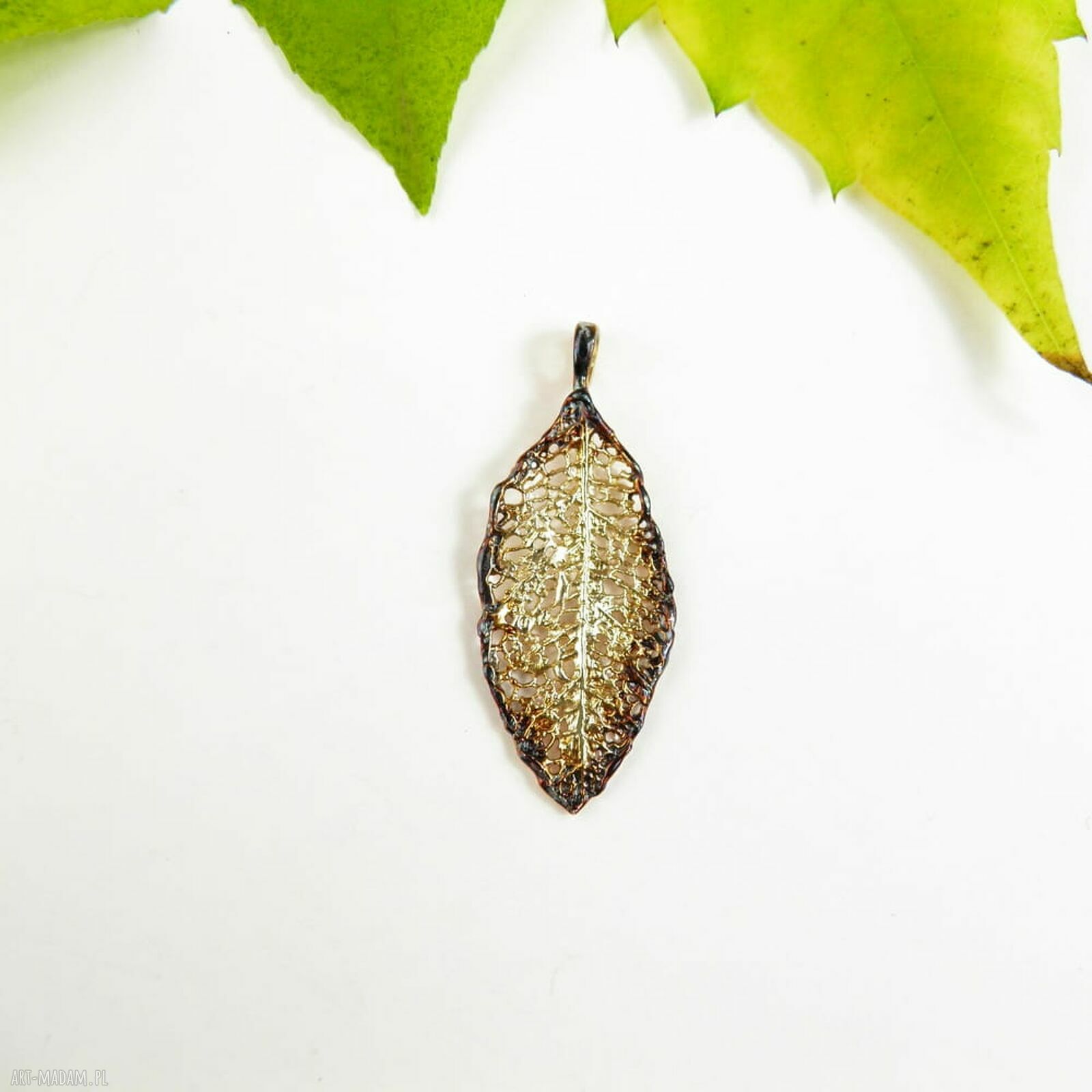 Srebrna zawieszka z listkiem „Liść L8” (srebro 925) - prezent dla niej