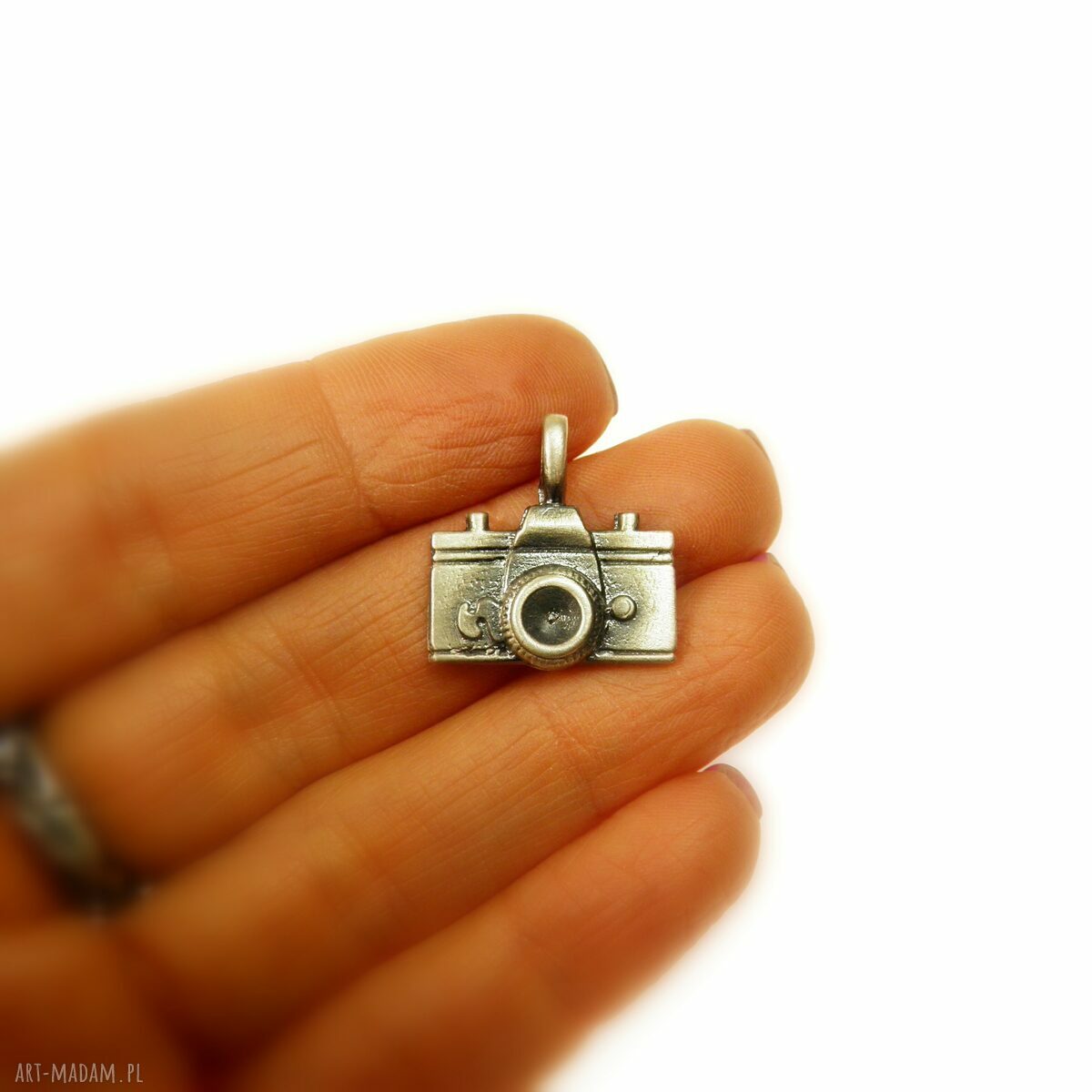 Zawieszka z aparatem fotograficznym - srebro 925