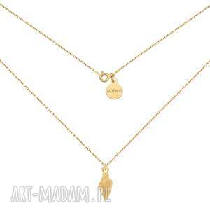 złoty naszyjnik z muszelką