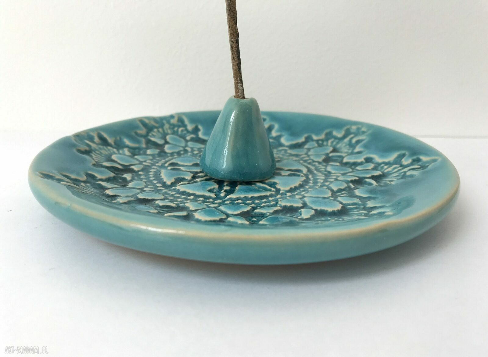 Talerzyk ceramiczny ze stożkiem - zestaw z wzorem koronki