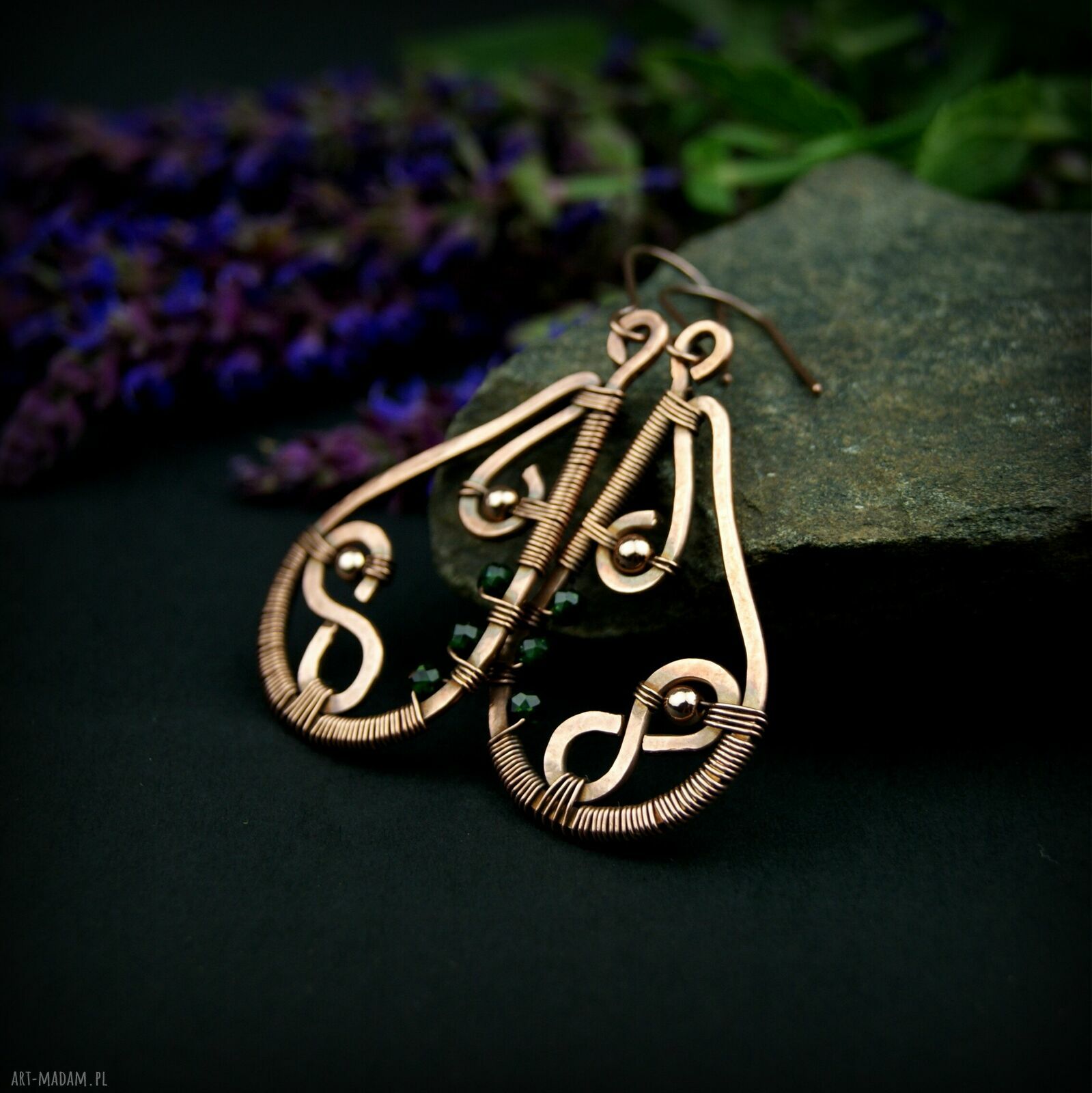 Kolczyki ze szmaragdem Nilu - miedziane wire wrapping z hematytem