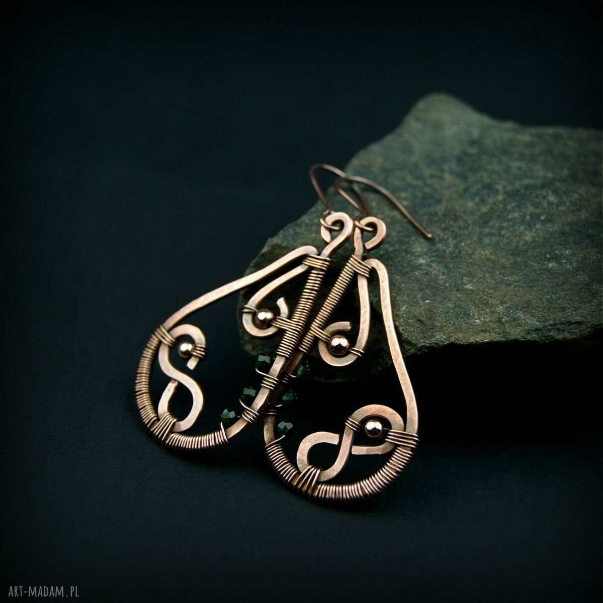 Kolczyki ze szmaragdem Nilu - miedziane wire wrapping z hematytem
