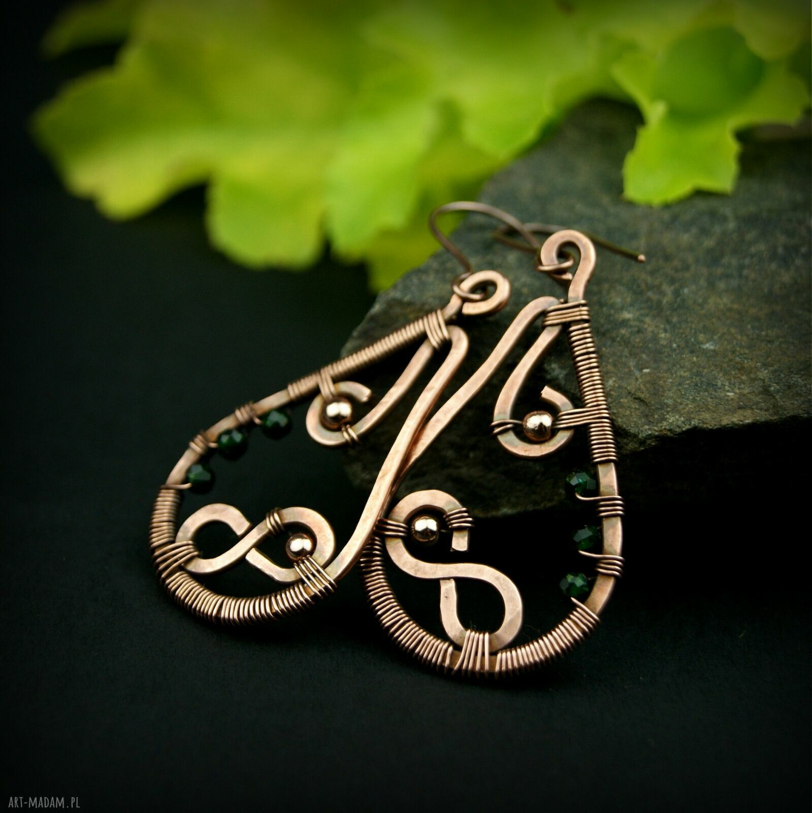 Kolczyki ze szmaragdem Nilu - miedziane wire wrapping z hematytem