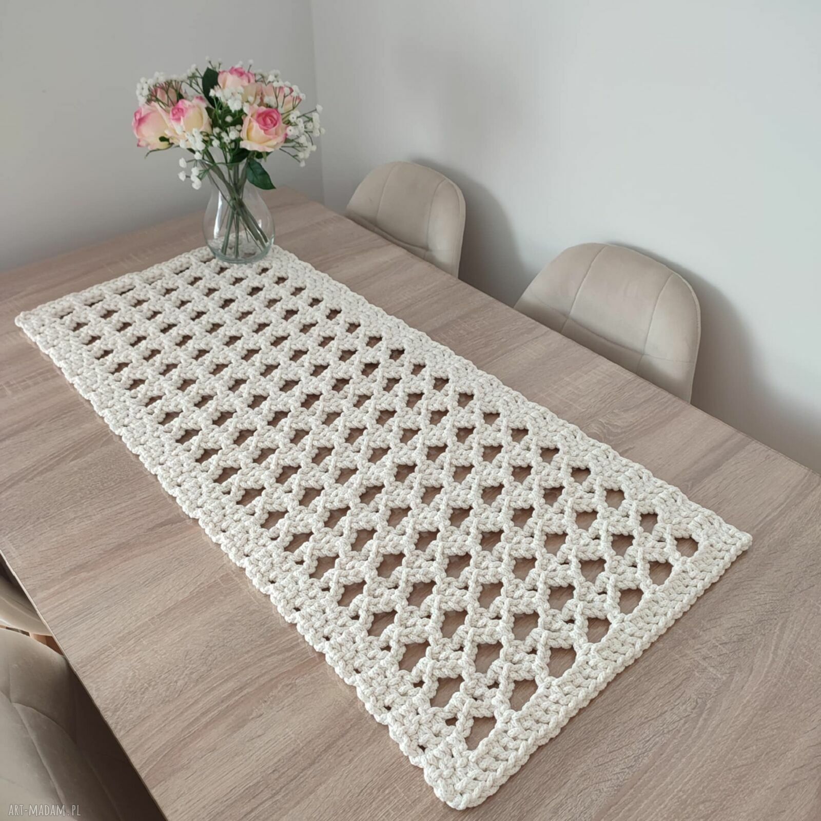 Ręcznie robiony bieżnik szydełkowy 45x100 cm ze sznurka bawełnianego