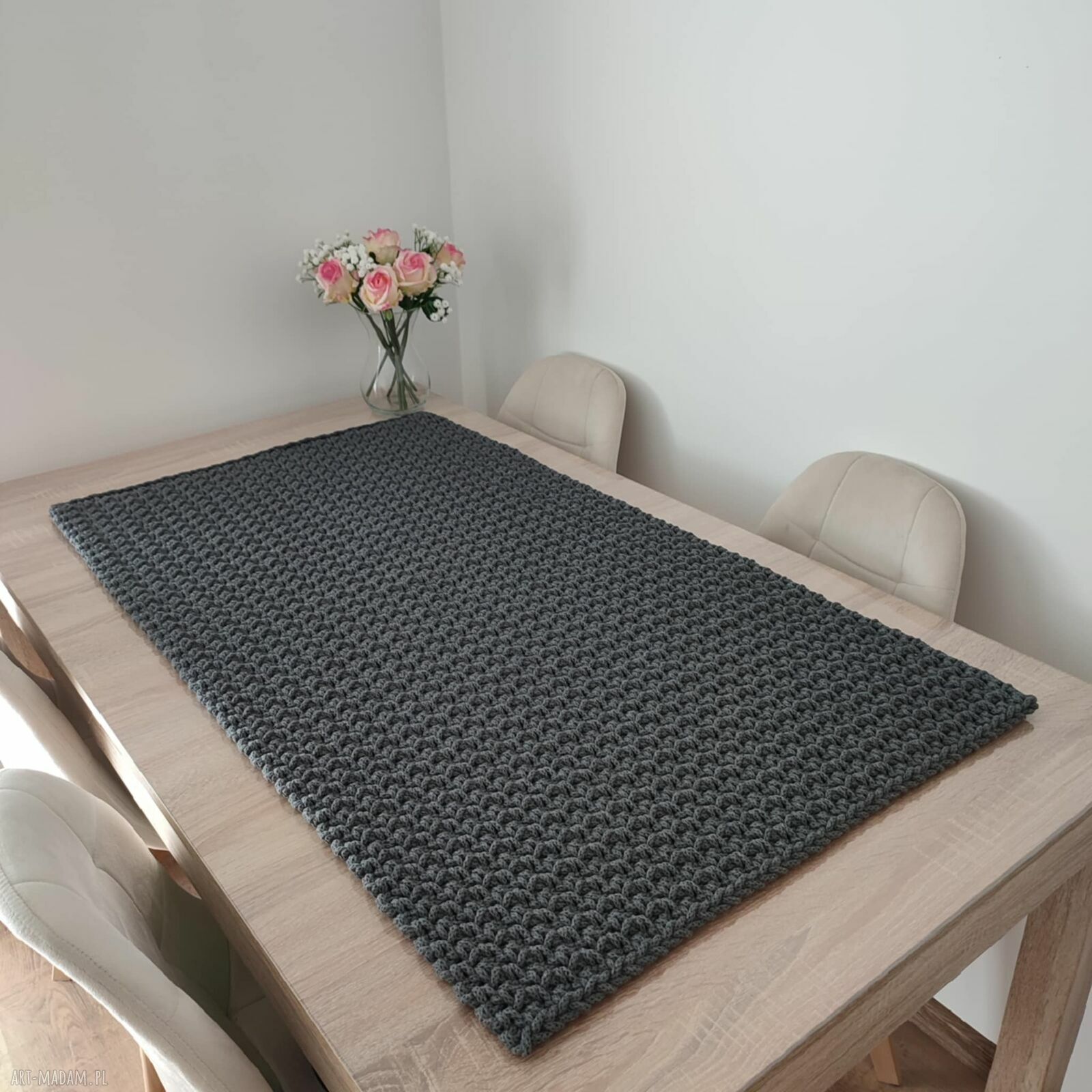 Bieżnik ze sznurka bawełnianego 60x110 cm szydełkowy do jadalni boho