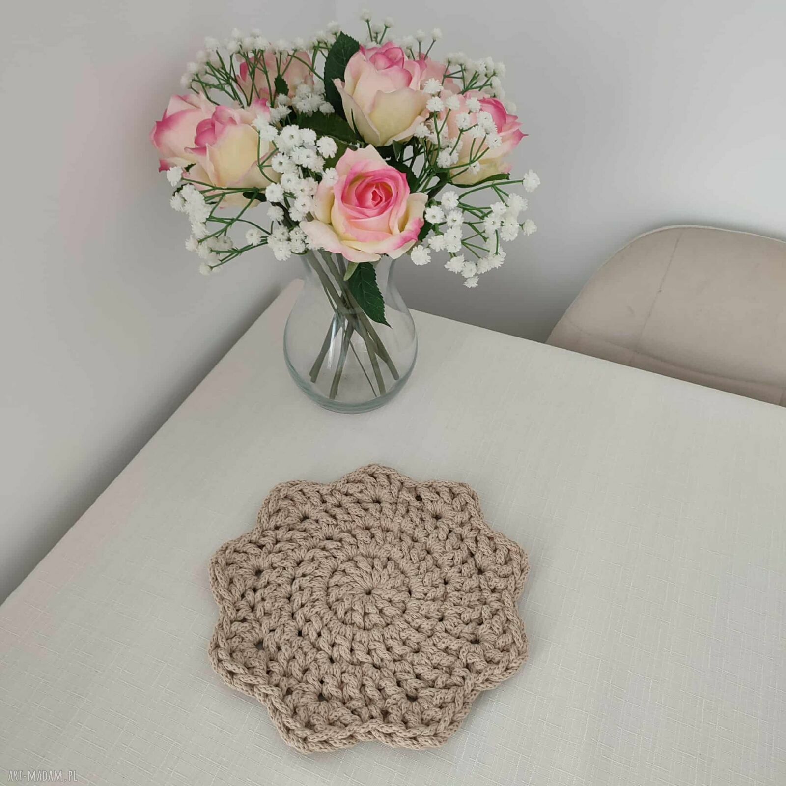 Ręcznie szydełkowana podkładka ze sznurka 24 cm pod kubki