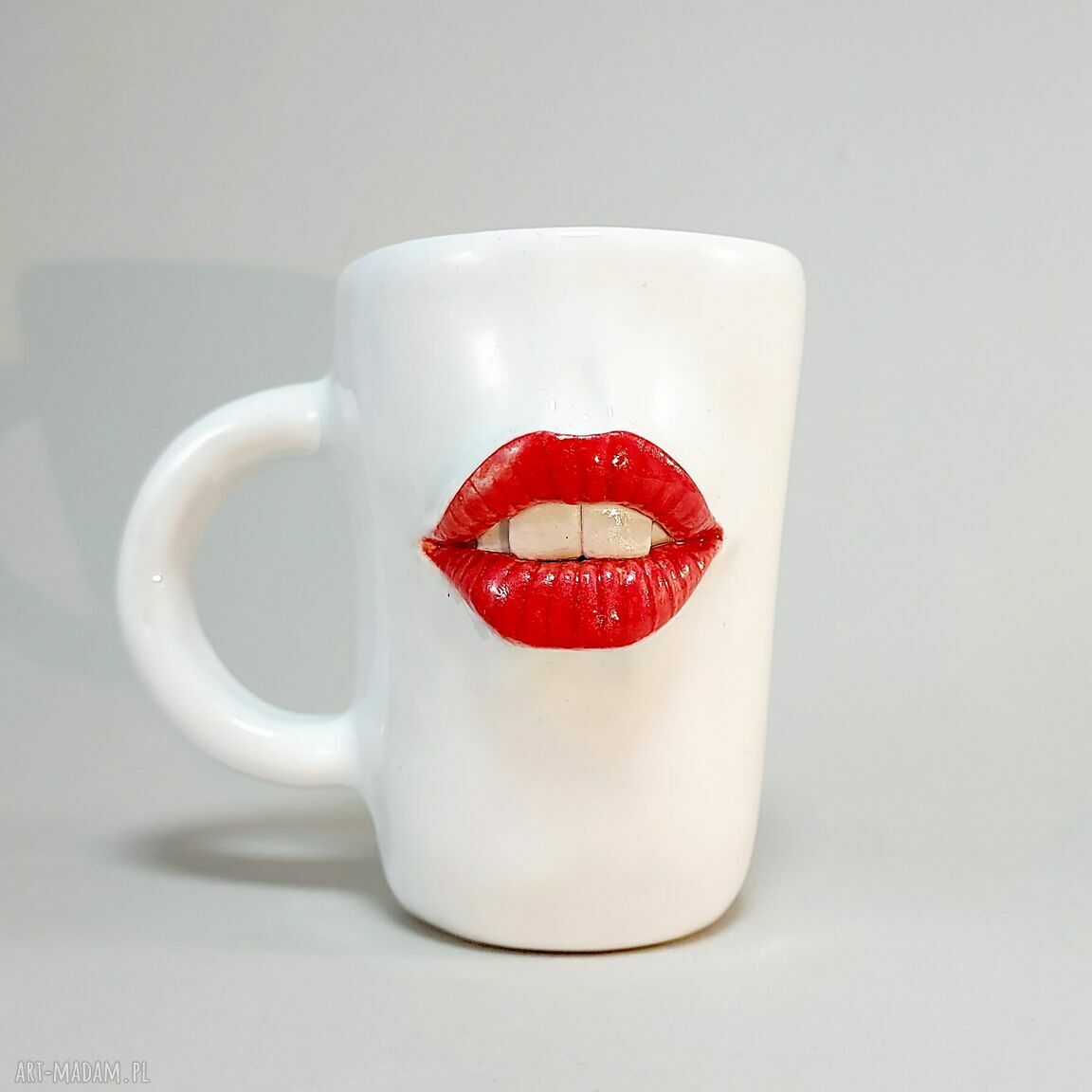 Zębuszka Zosia - kubek ceramiczny z rzeźbionymi ustami 245 ml