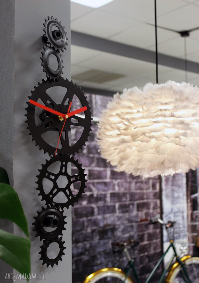 Ręcznie robiony zegar ścienny SAW - industrialny loft