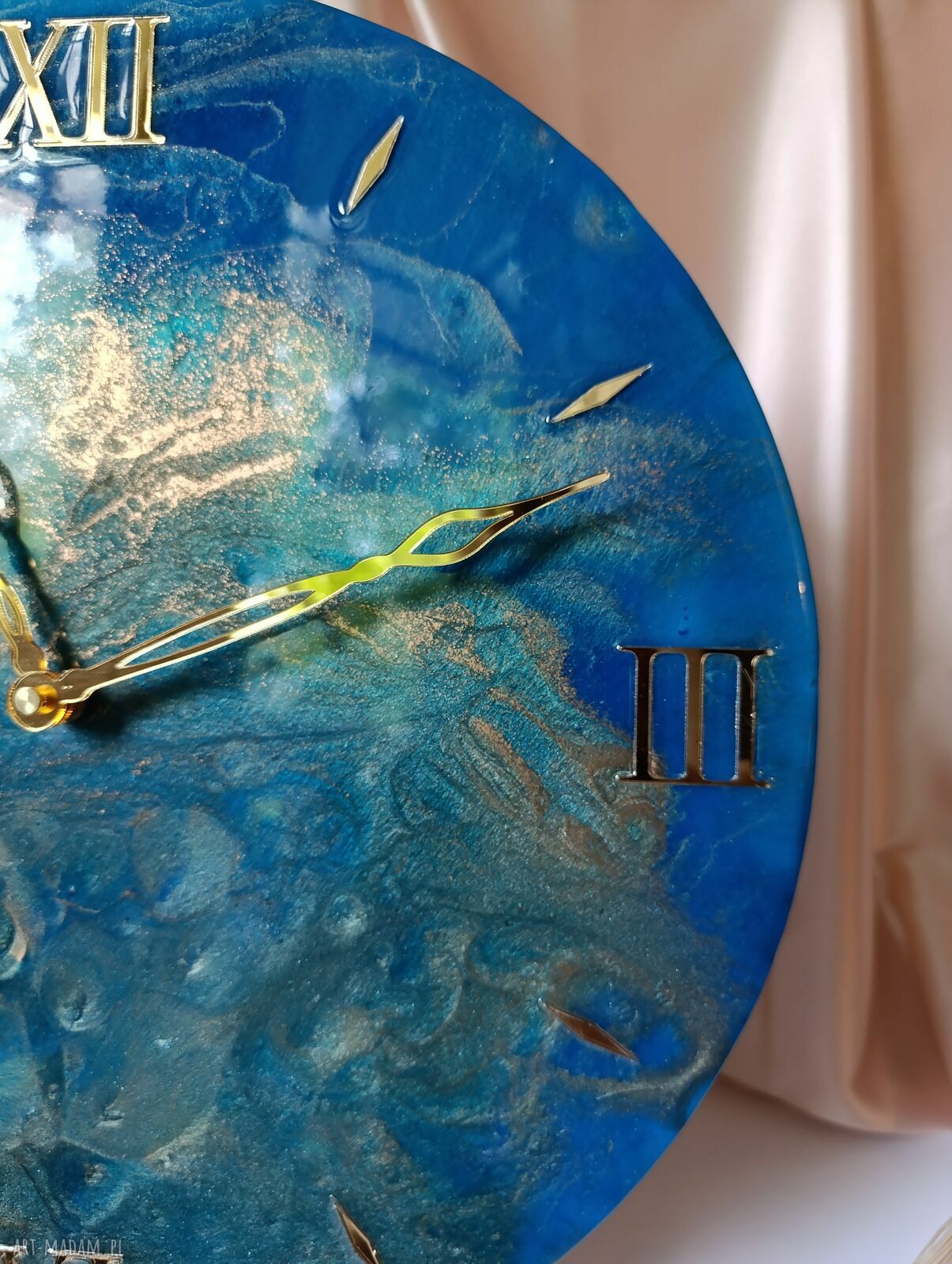 Zegar ścienny z żywicy epoksydowej Głębia oceanu - 40 cm