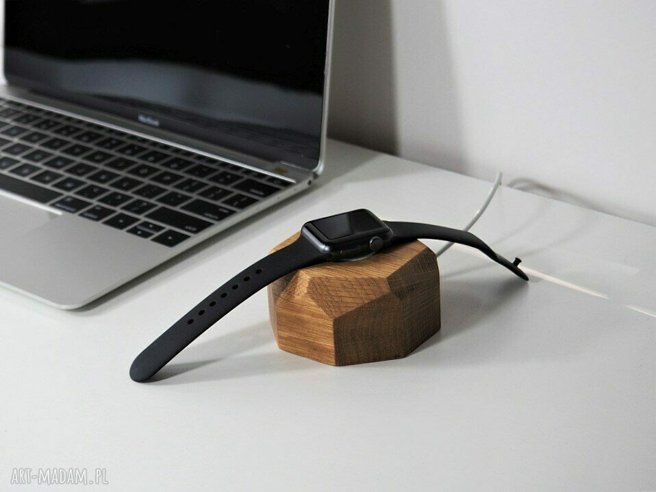 Stacja ładowania Apple Watch z dębu Oakywood ręczne wykonanie