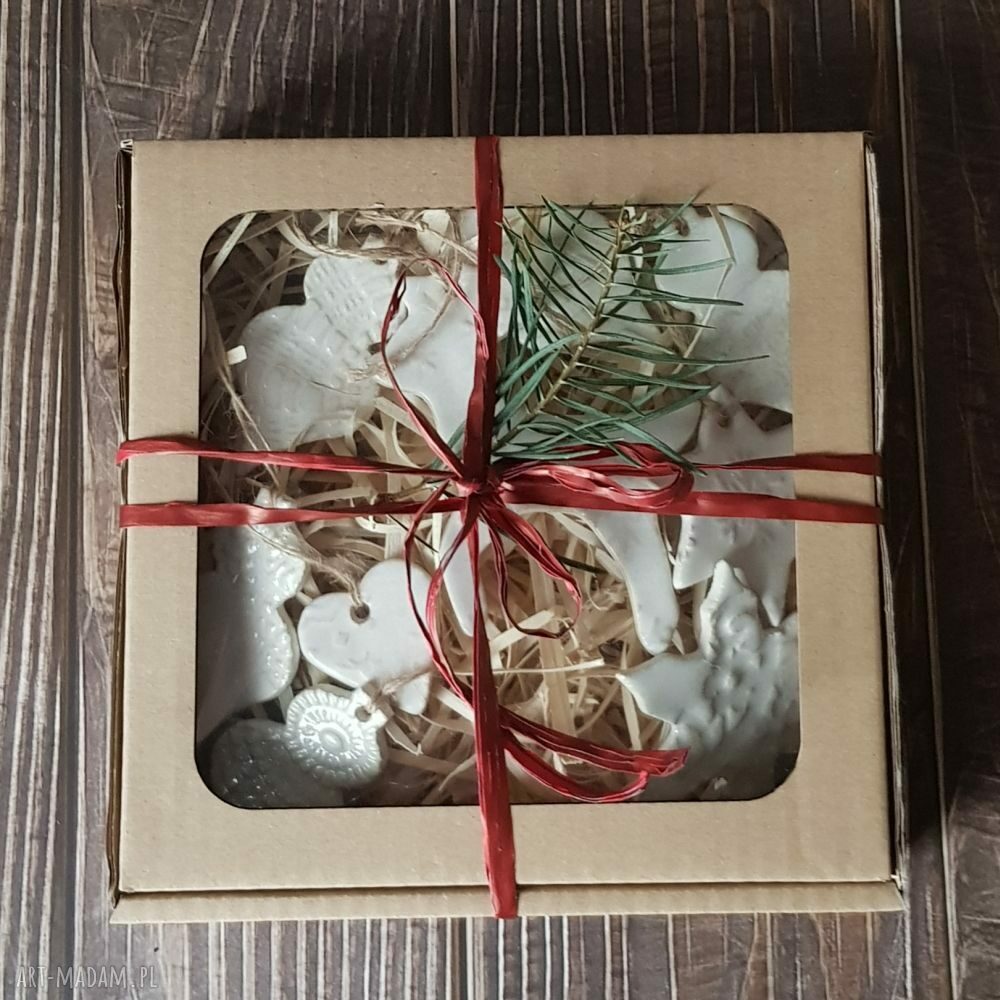 Białe ozdoby ceramiczne na choinkę - zestaw 10 szt.