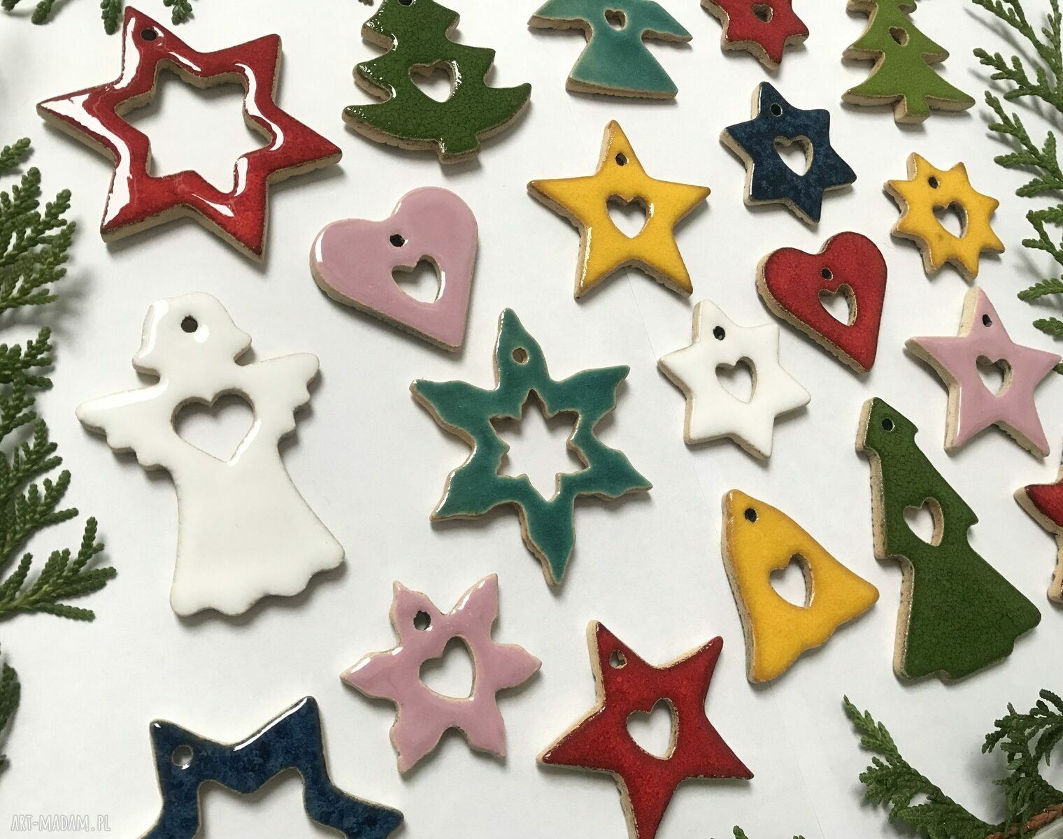 Zestaw 20 ceramicznych zawieszek na choinkę