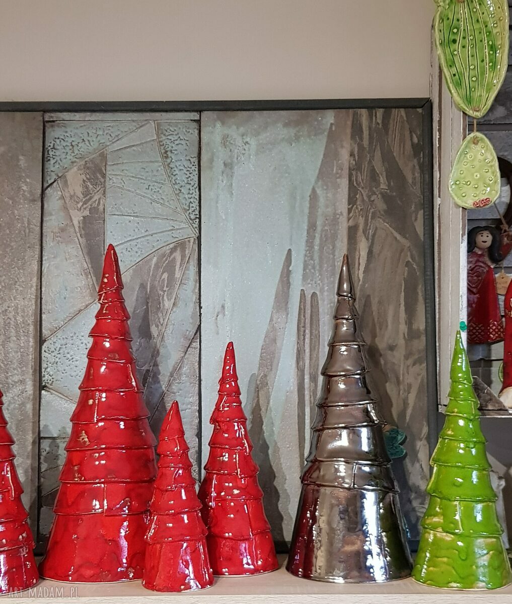 Zestaw 3 choinek ceramicznych w intensywnej czerwieni