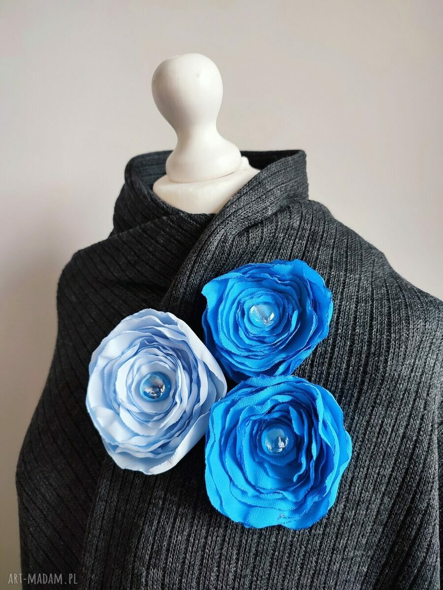 Zestaw 3 niebieskich broszek handmade kwiaty
