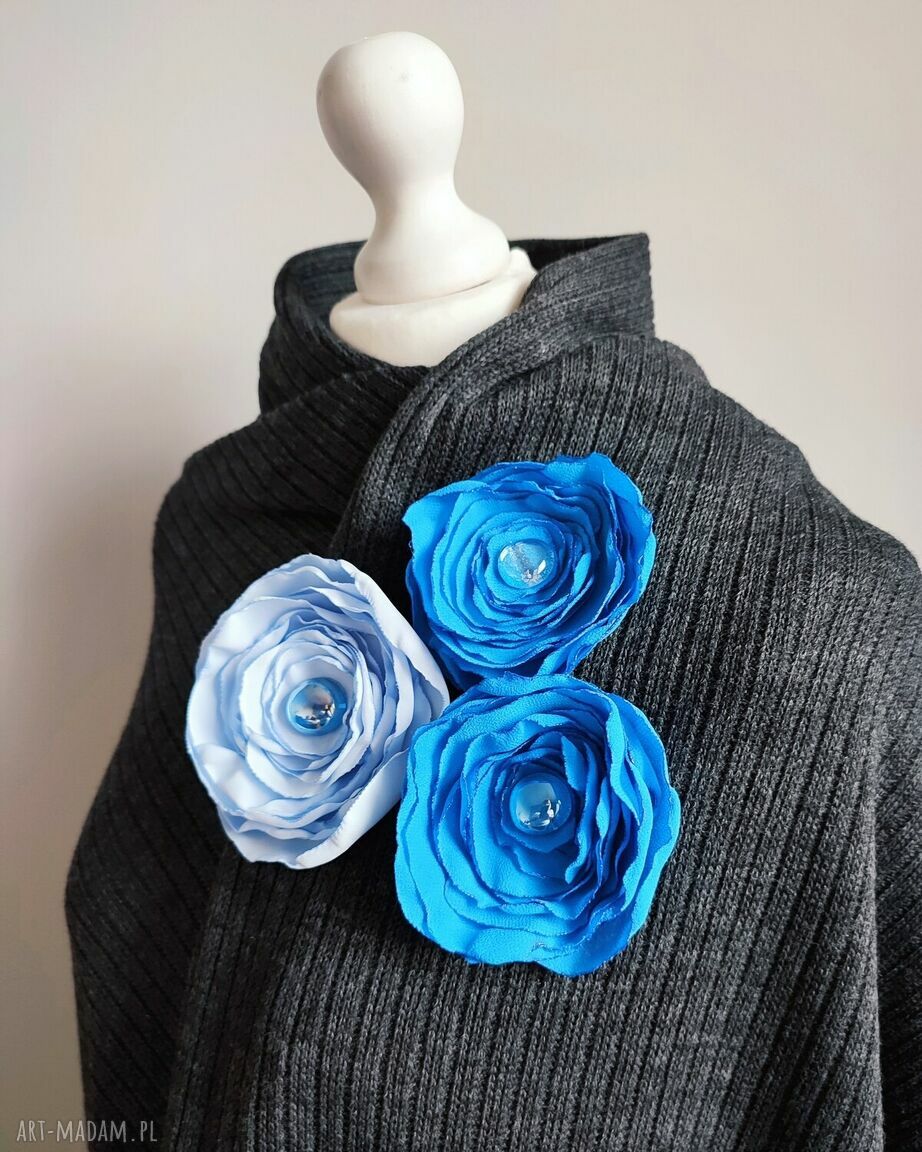 Zestaw 3 niebieskich broszek handmade kwiaty