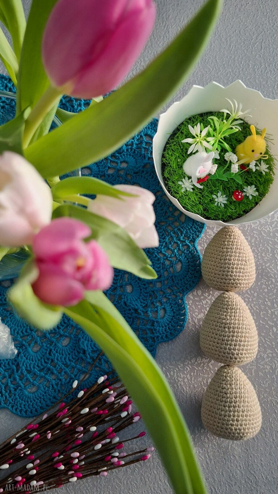Zestaw 3 beżowych pisanek handmade na szydełku (ok. 7-8 cm)