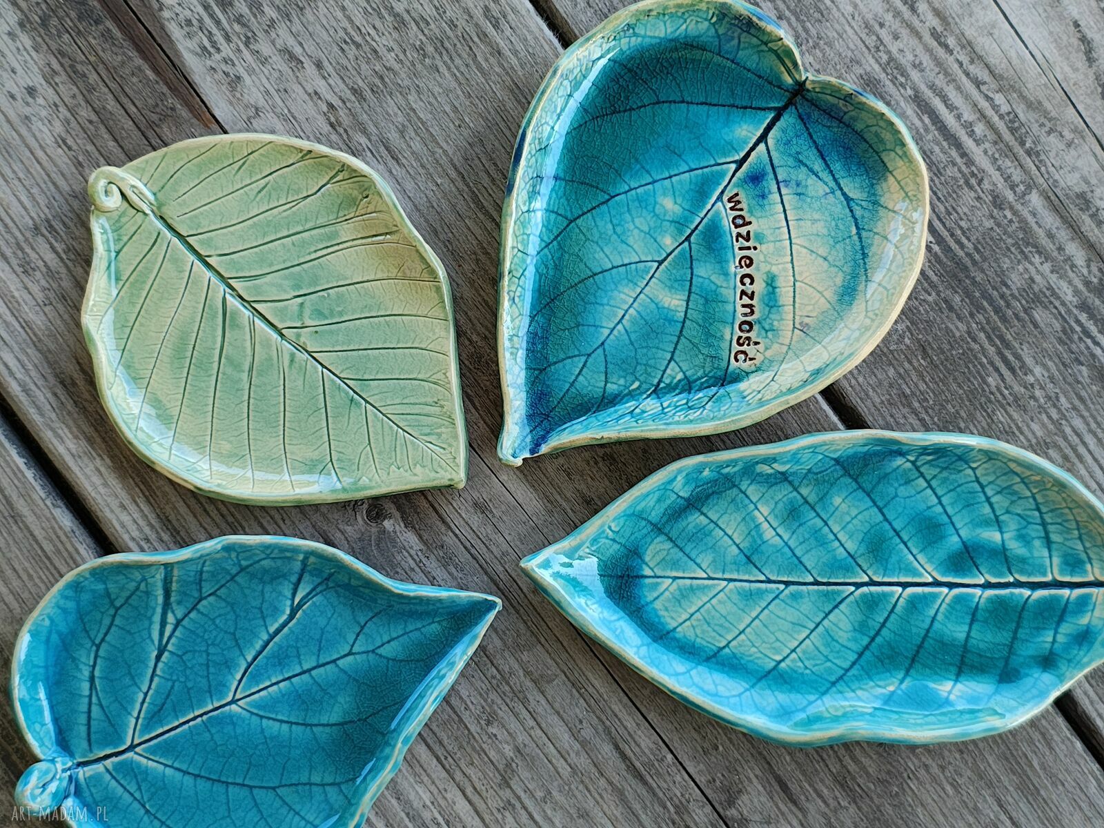Zestaw 4 ceramicznych listków - turkusowe podkładki i pod świeczki „Wdzięczność”