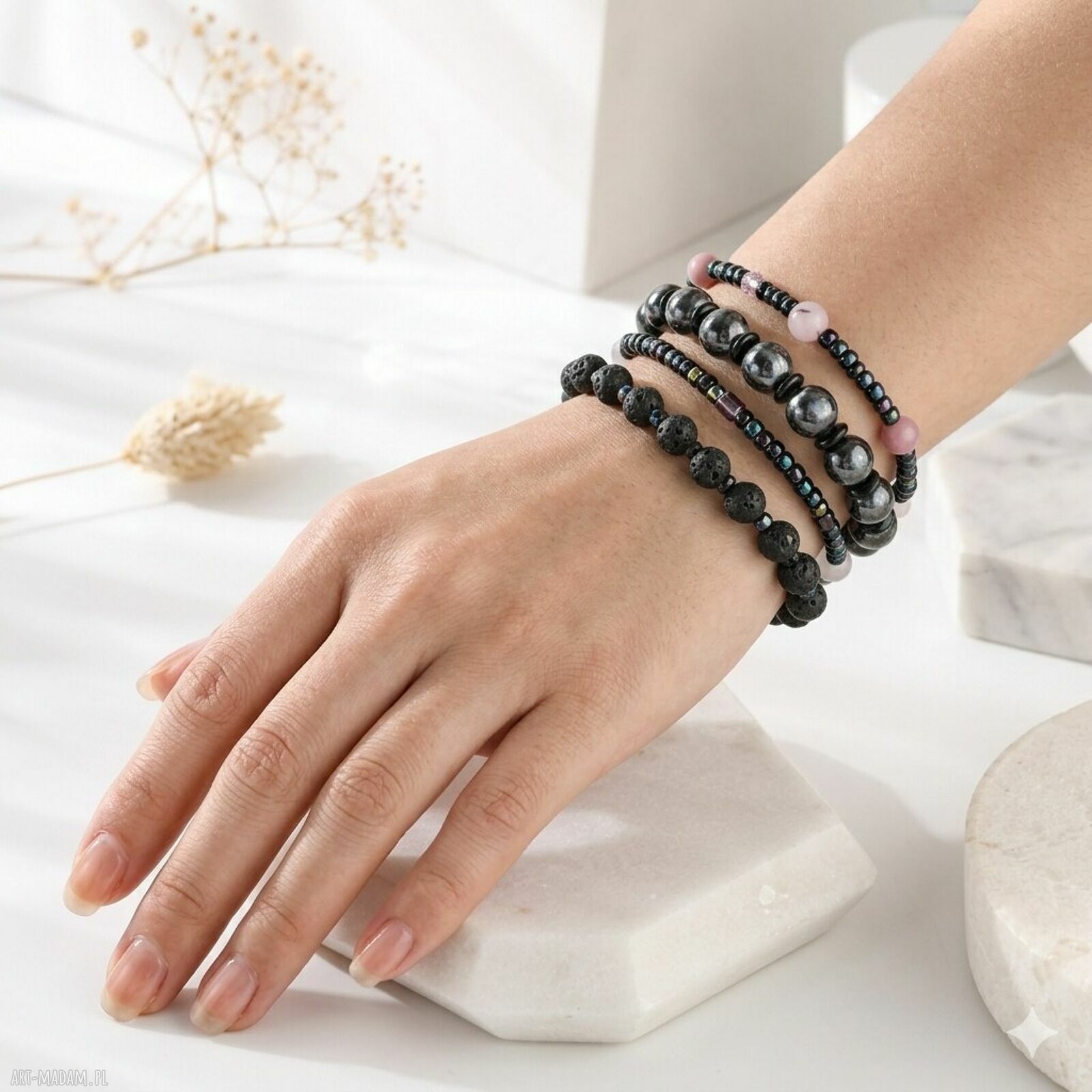 Zestaw 6 bransoletek Boho - lawa wulkaniczna, jadeit i szkło na gumce