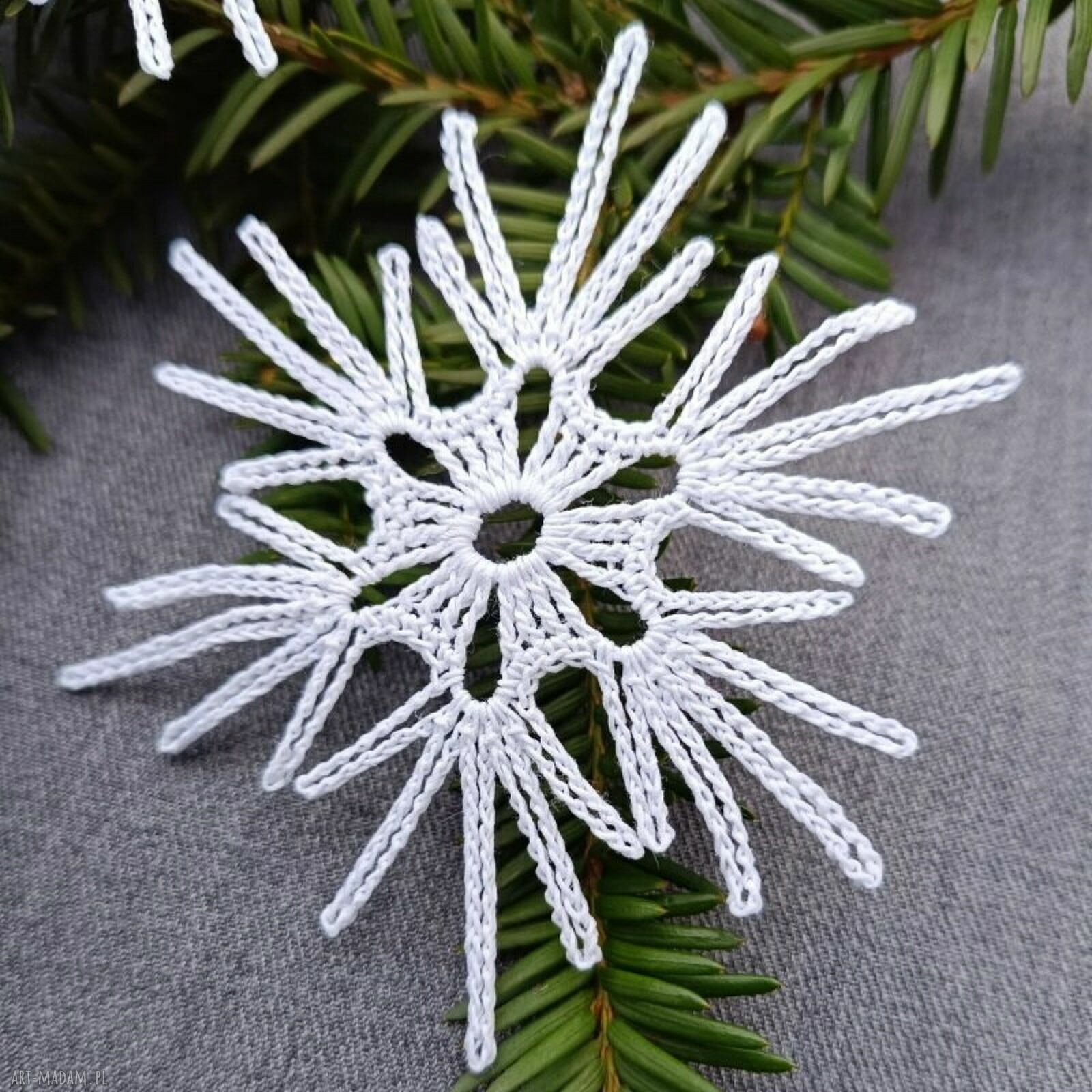Zestaw 6 białych śnieżynek szydełkowych na choinkę (handmade)