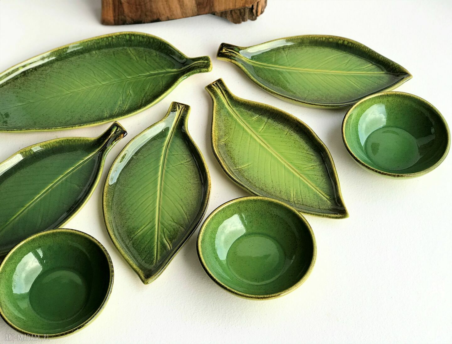 Ręcznie lepiony zestaw ceramiczny Liść do serwowania