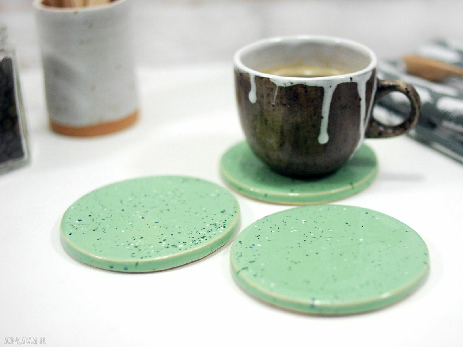 Zestaw ceramicznych podstawek Nakrapiana Mięta