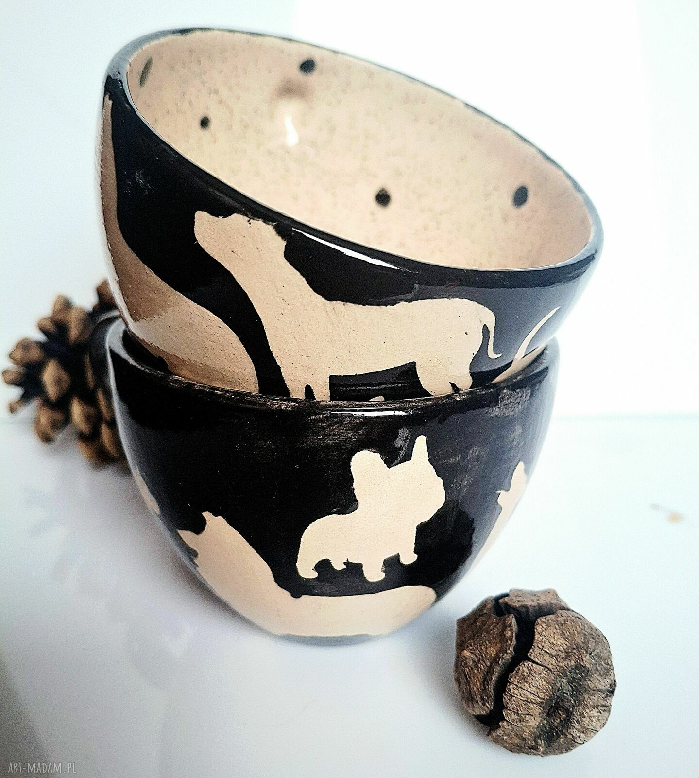 Zestaw ceramicznych filiżanek „Psy” - 2 sztuki, ręcznie malowane