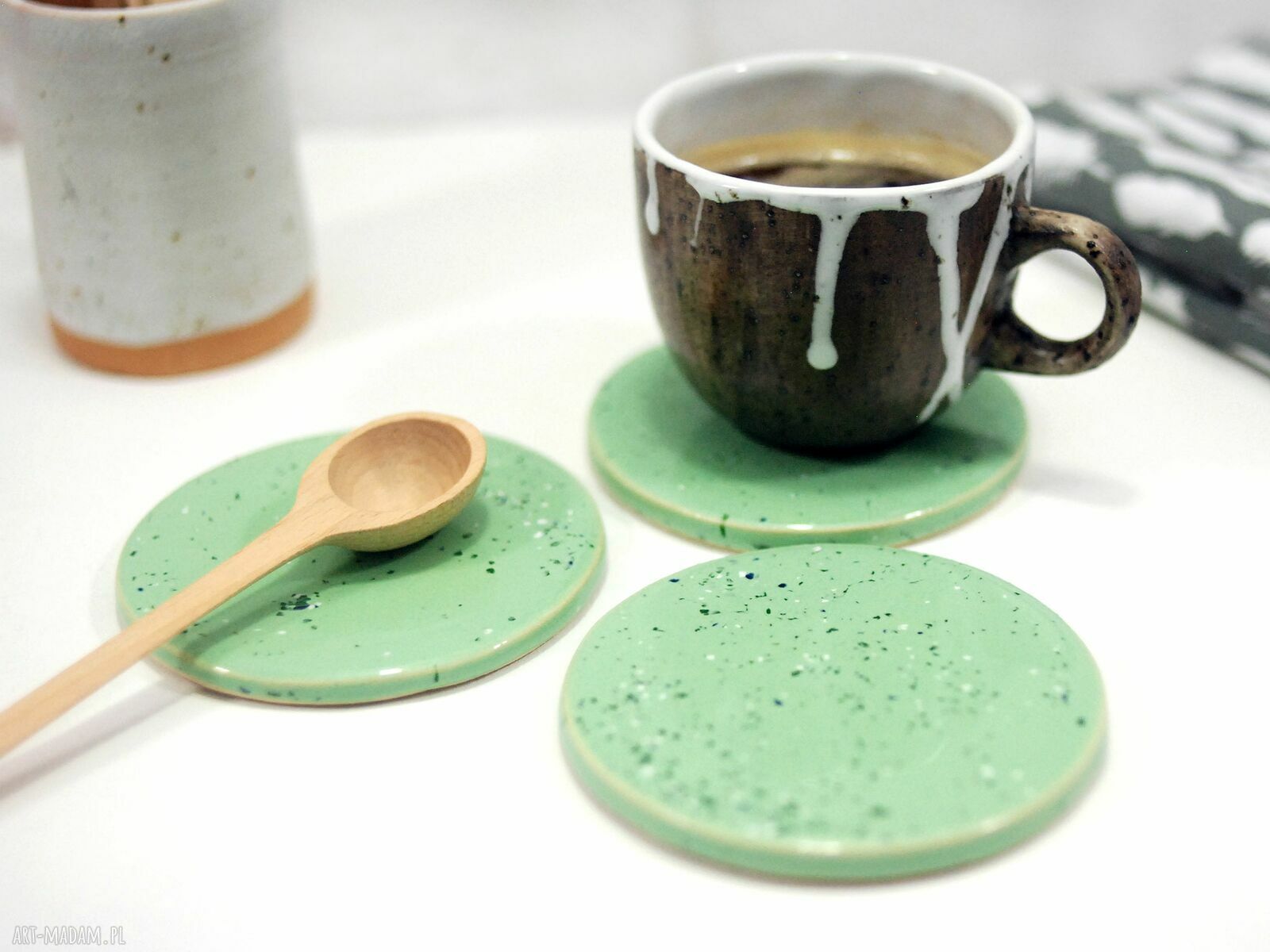 Zestaw ceramicznych podstawek Nakrapiana Mięta
