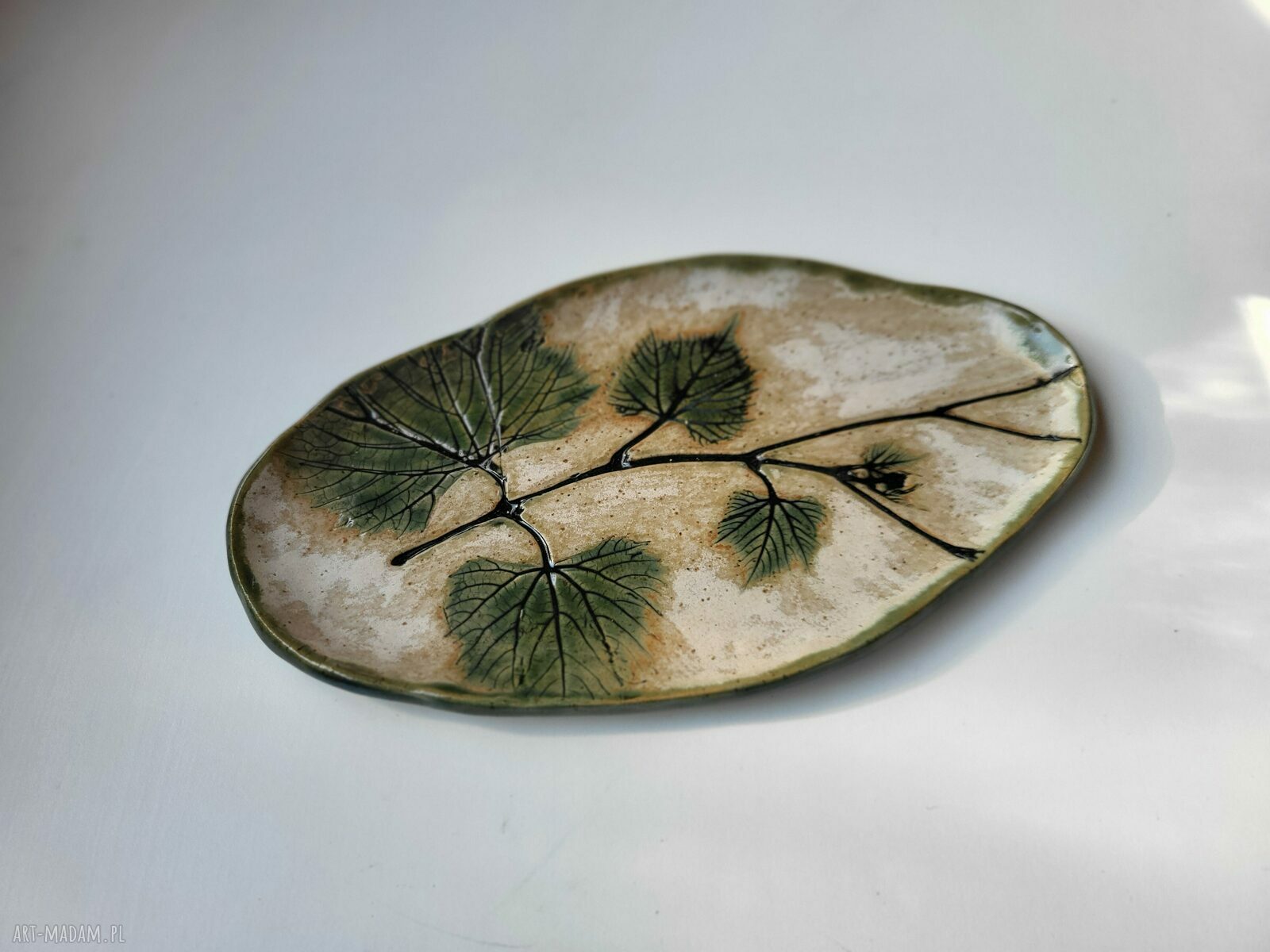 Boho zestaw do serwowania - talerze i podstawka z ceramiki handmade