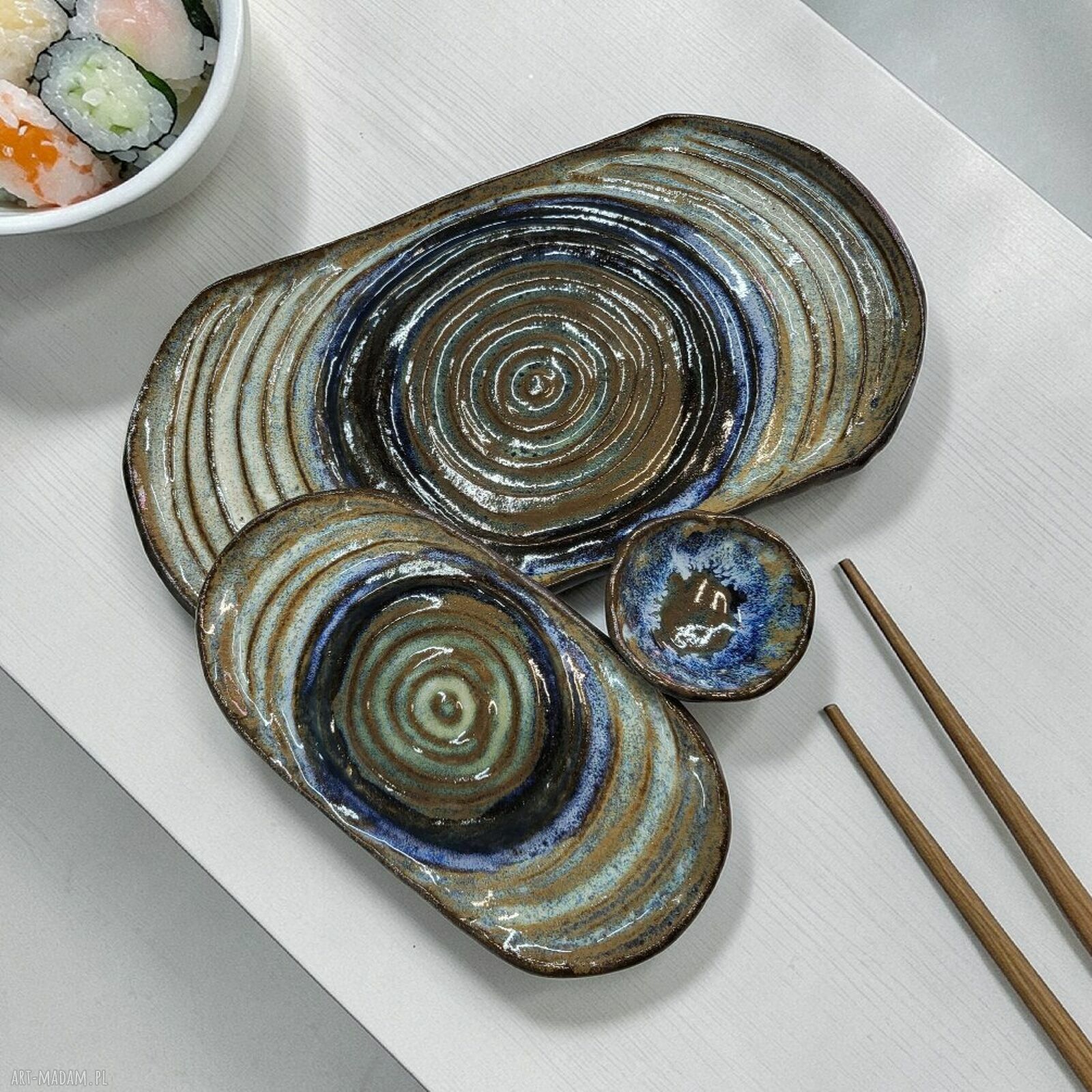 Zestaw do sushi z ceramiki artystycznej do serwowania - 3 elementy