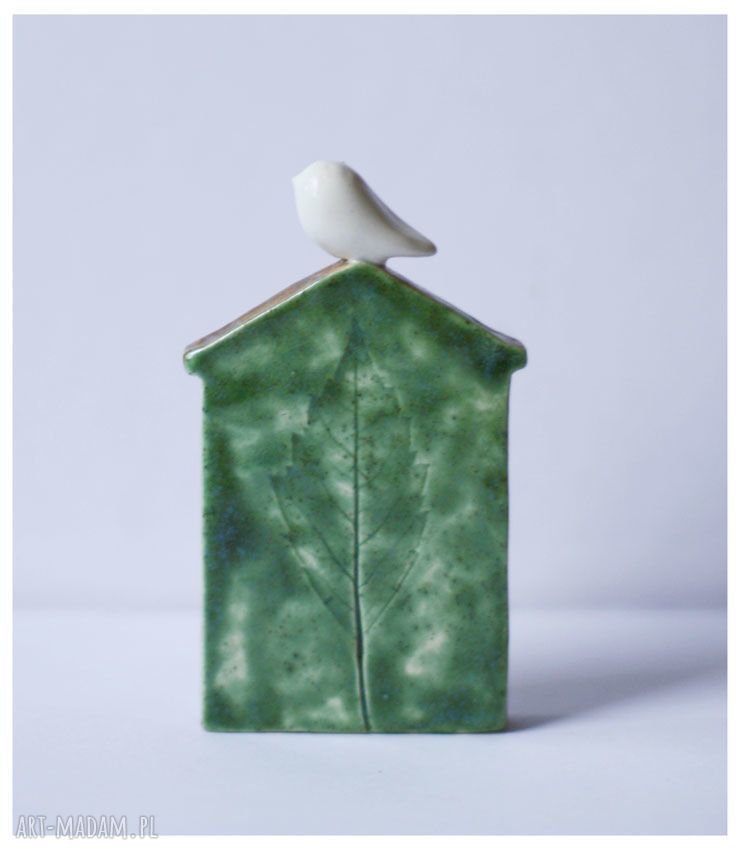 Zestaw dwóch zielonych domków ceramicznych z ptaszkami