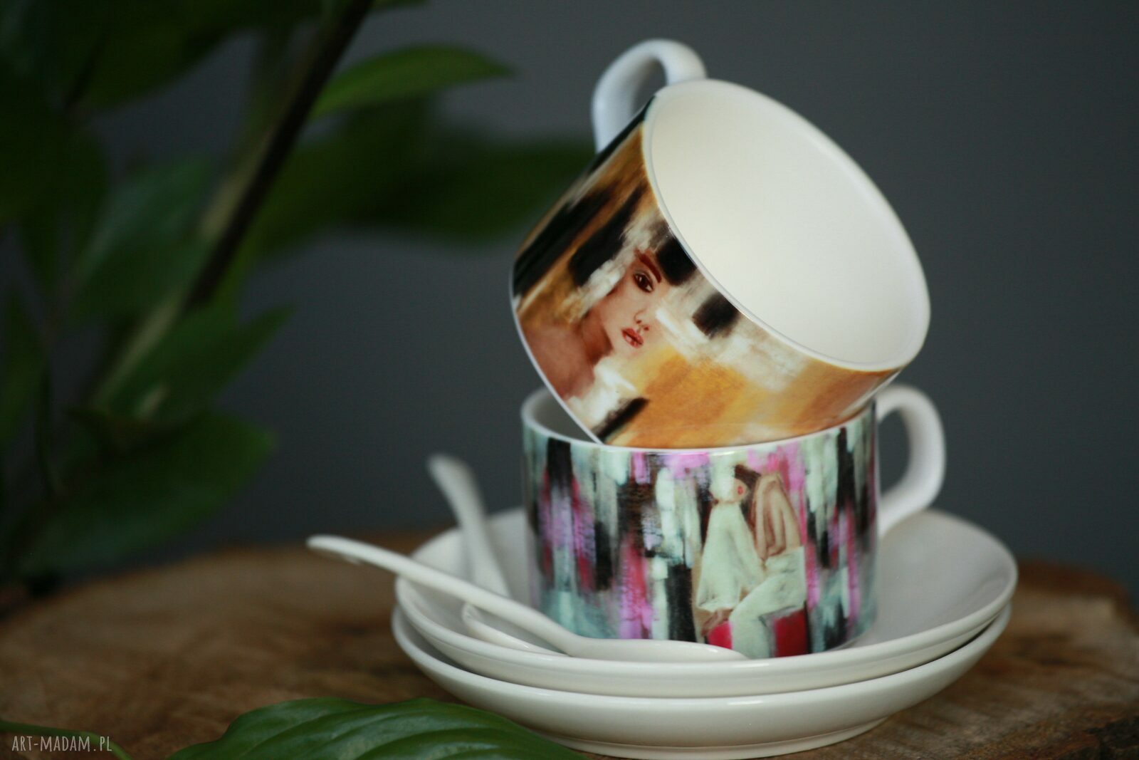 Zestaw dwóch filiżanek z porcelany - komplet na prezent