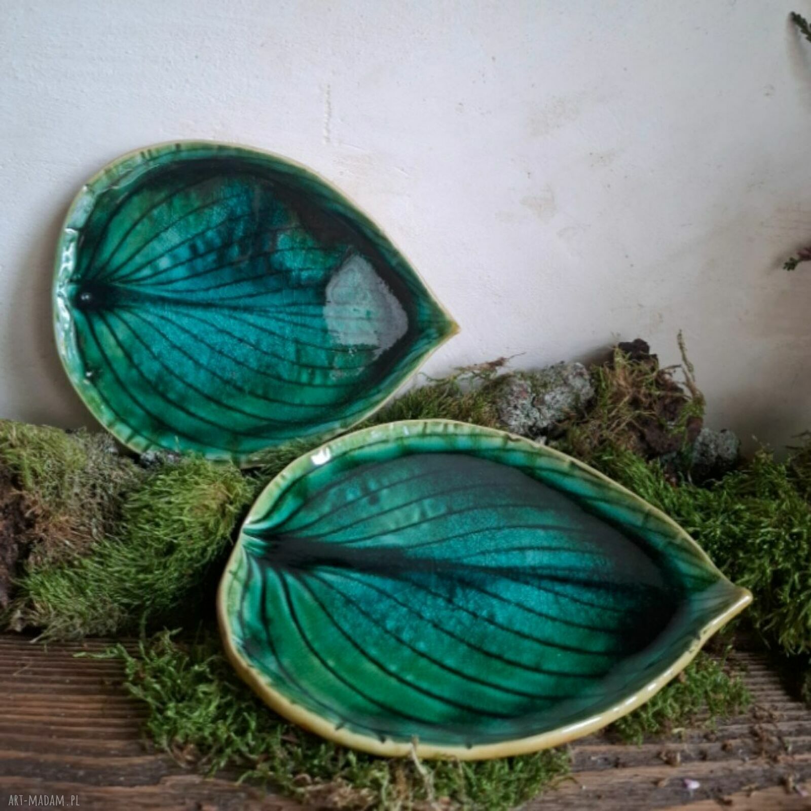 Zestaw dwóch talerzy ceramicznych Liści - Funkjaste Zielone
