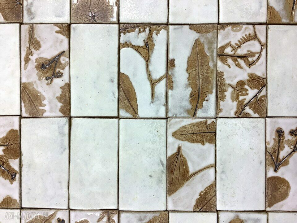 Zestaw kafli „Porcelanowe Kwiaty III” - biało-złoty panel ścienny z roślinami